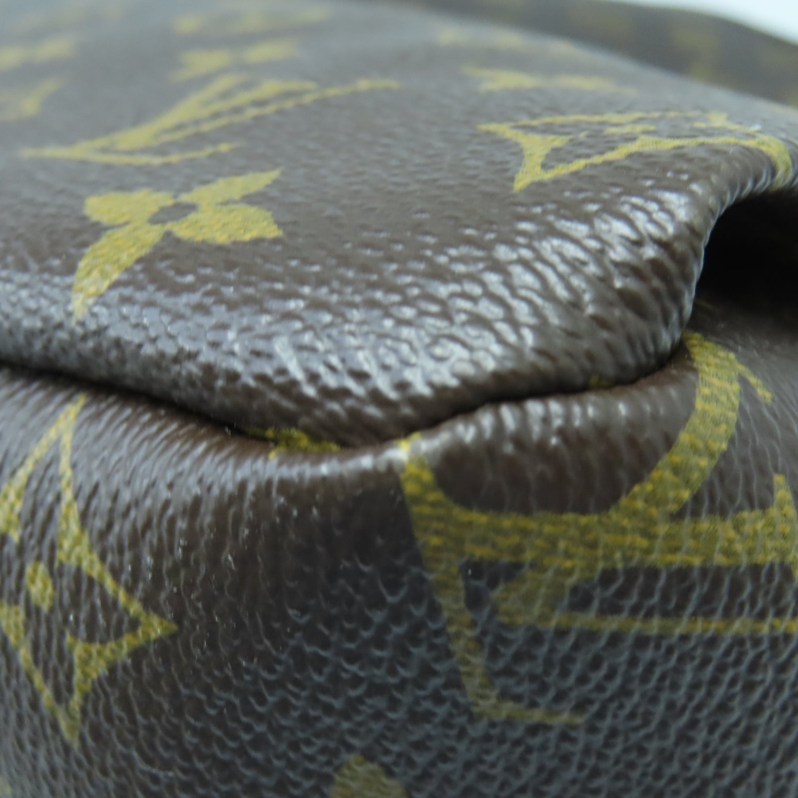 LOUIS VUITTON Monogram Artsy MM金扣手挽袋棕色
