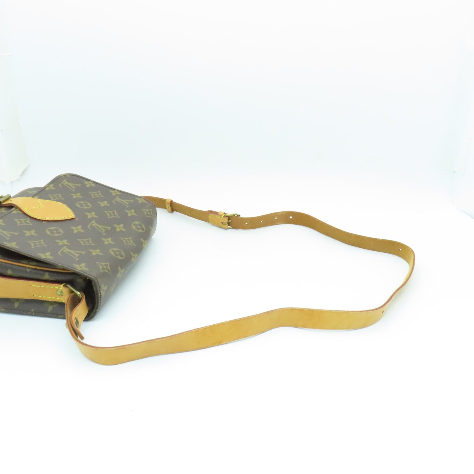 LOUIS VUITTON Monogrram Cartouchiere金扣肩背袋啡色