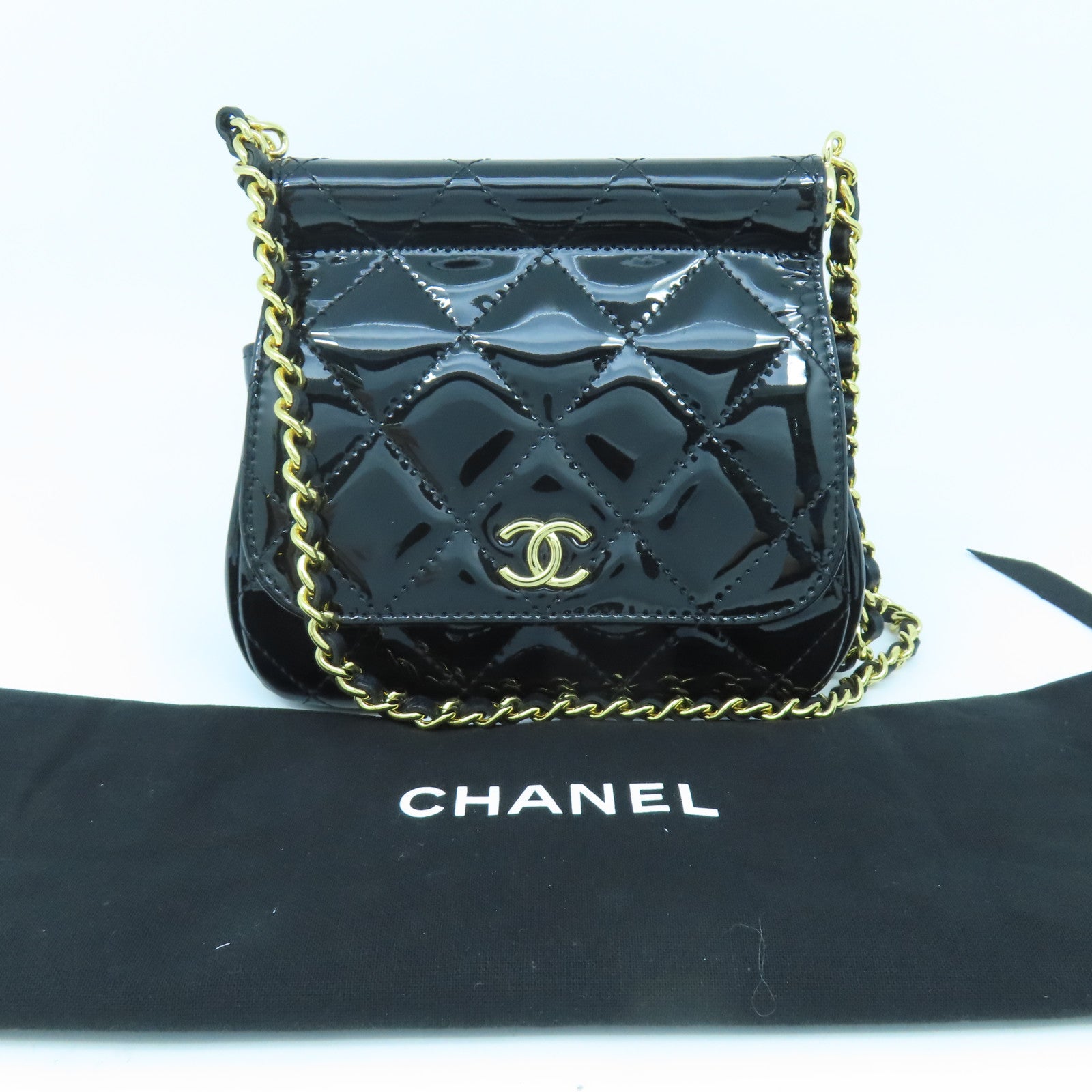 CHANEL 菱格漆皮皮革Chain Shoulder金扣鏈帶肩背袋黑色