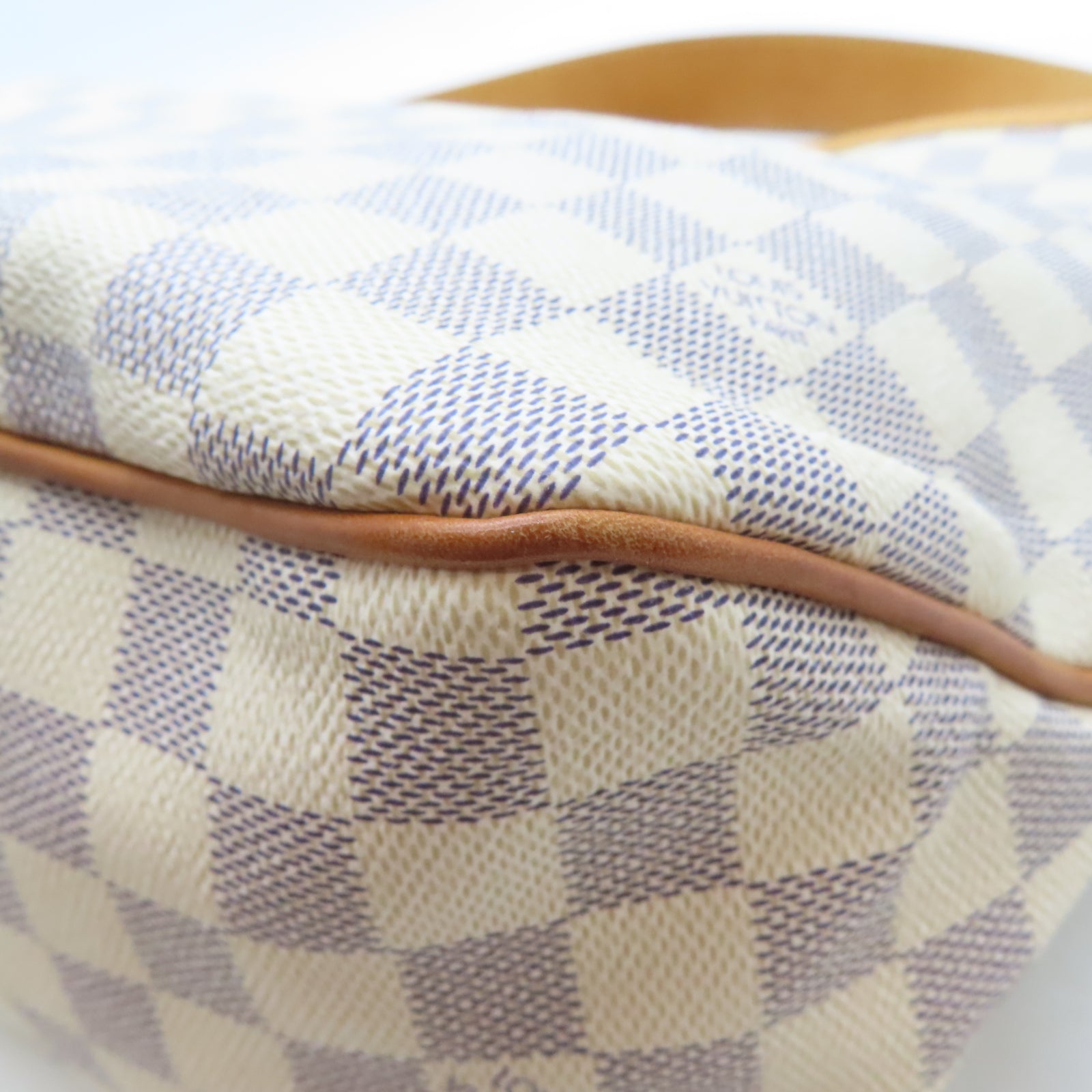 LOUIS VUITTON Damier Delightful MM金扣肩背袋白色