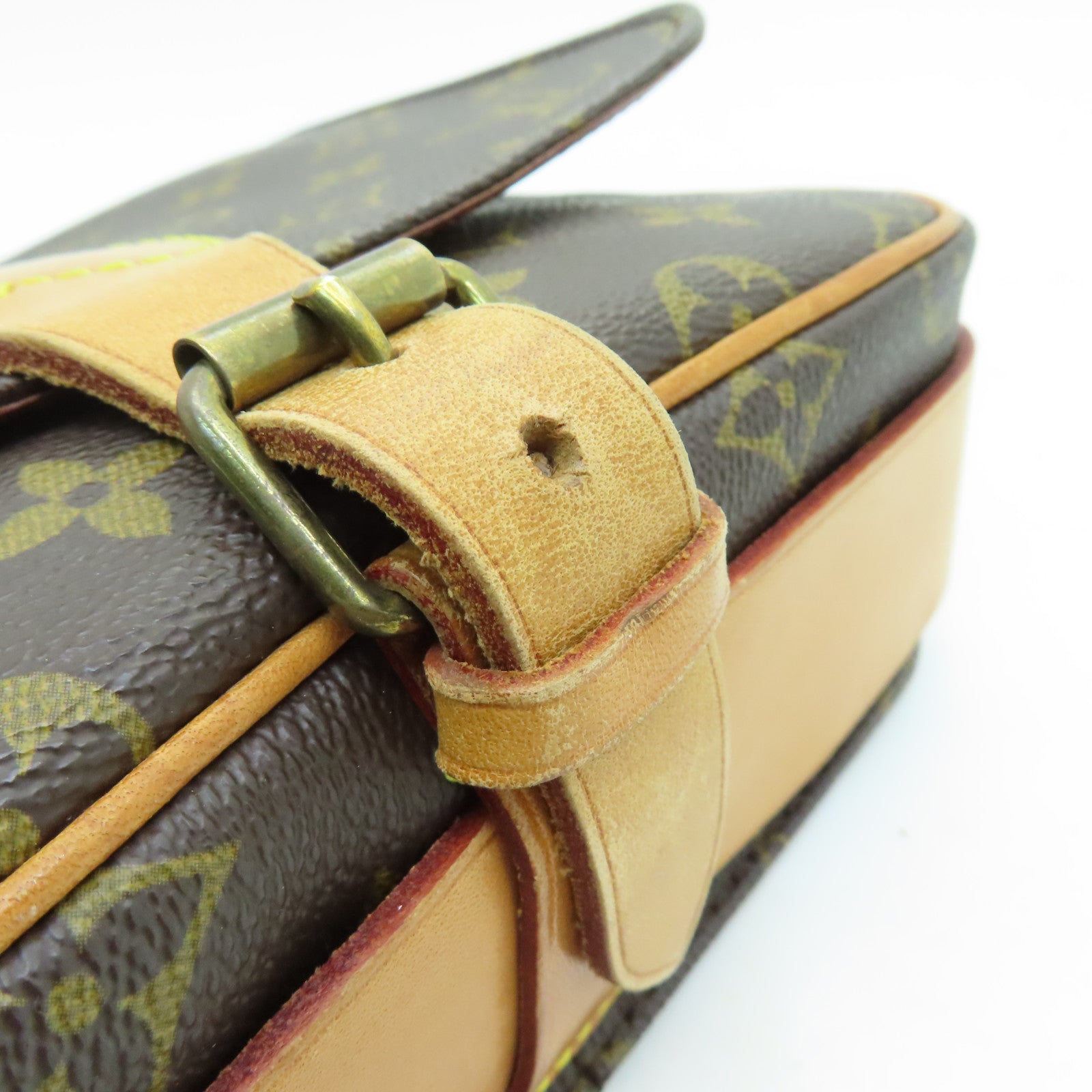 LOUIS VUITTON Monogrram Cartouchiere金扣肩背袋啡色