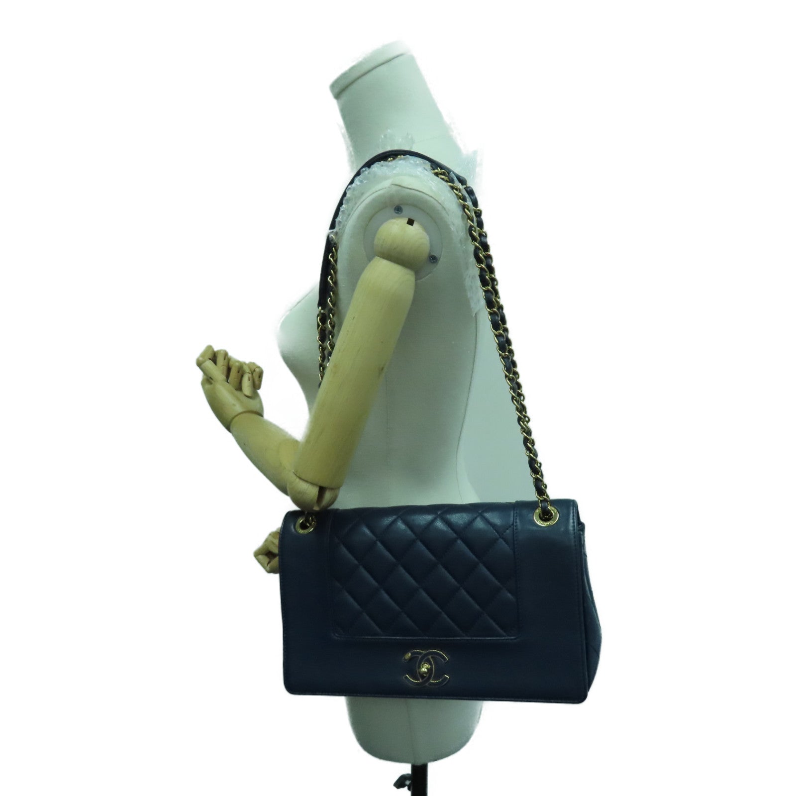 CHANEL Cowhide Leather Chain Shoulder Bag Gold Buckle Chain Belt Shoulder Bag Blue