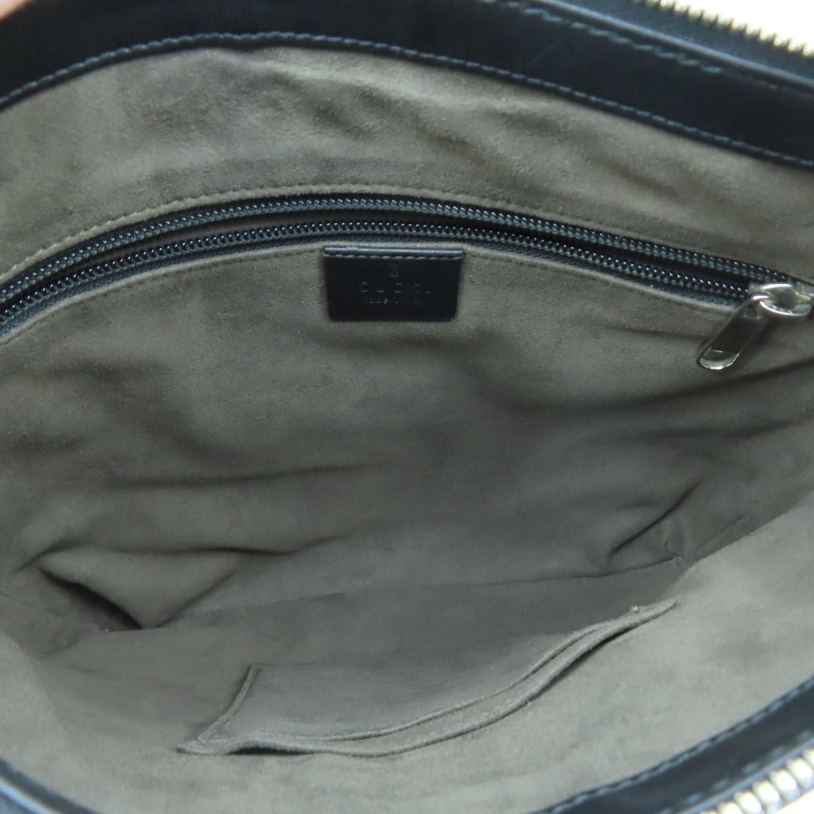 GUCCI 牛皮皮革Shoulder Bag銀扣肩背袋黑色