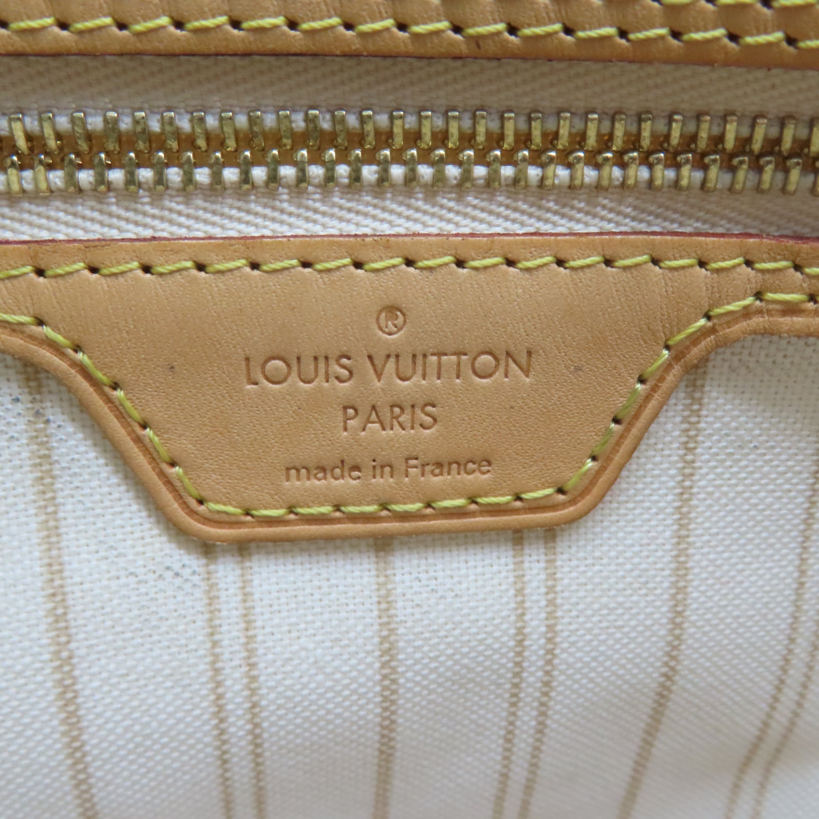 LOUIS VUITTON Damier Delightful MM金扣肩背袋白色