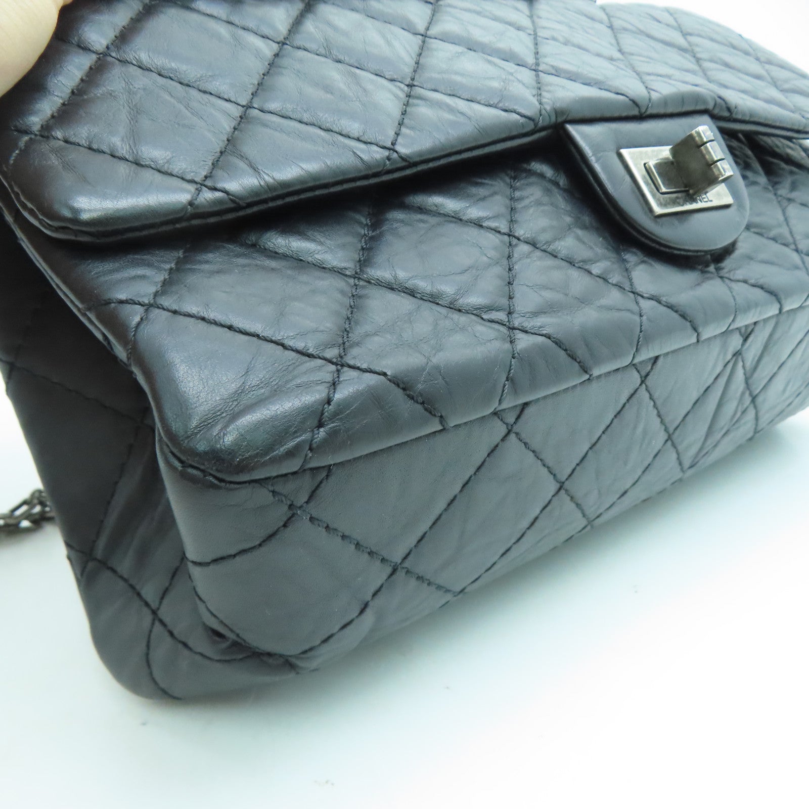 CHANEL 菱格Aged Calf皮革Chain Shoulder银扣链带肩背袋黑色