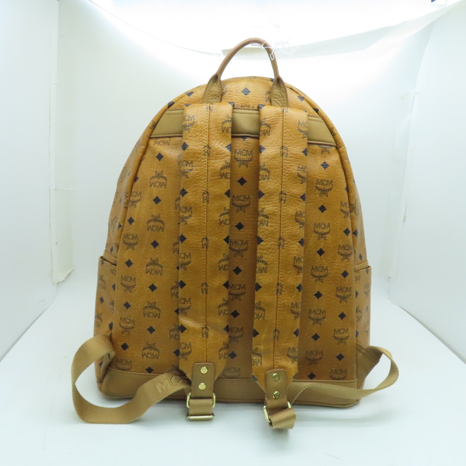 MCM 牛皮皮革Backpack背包金扣啡色