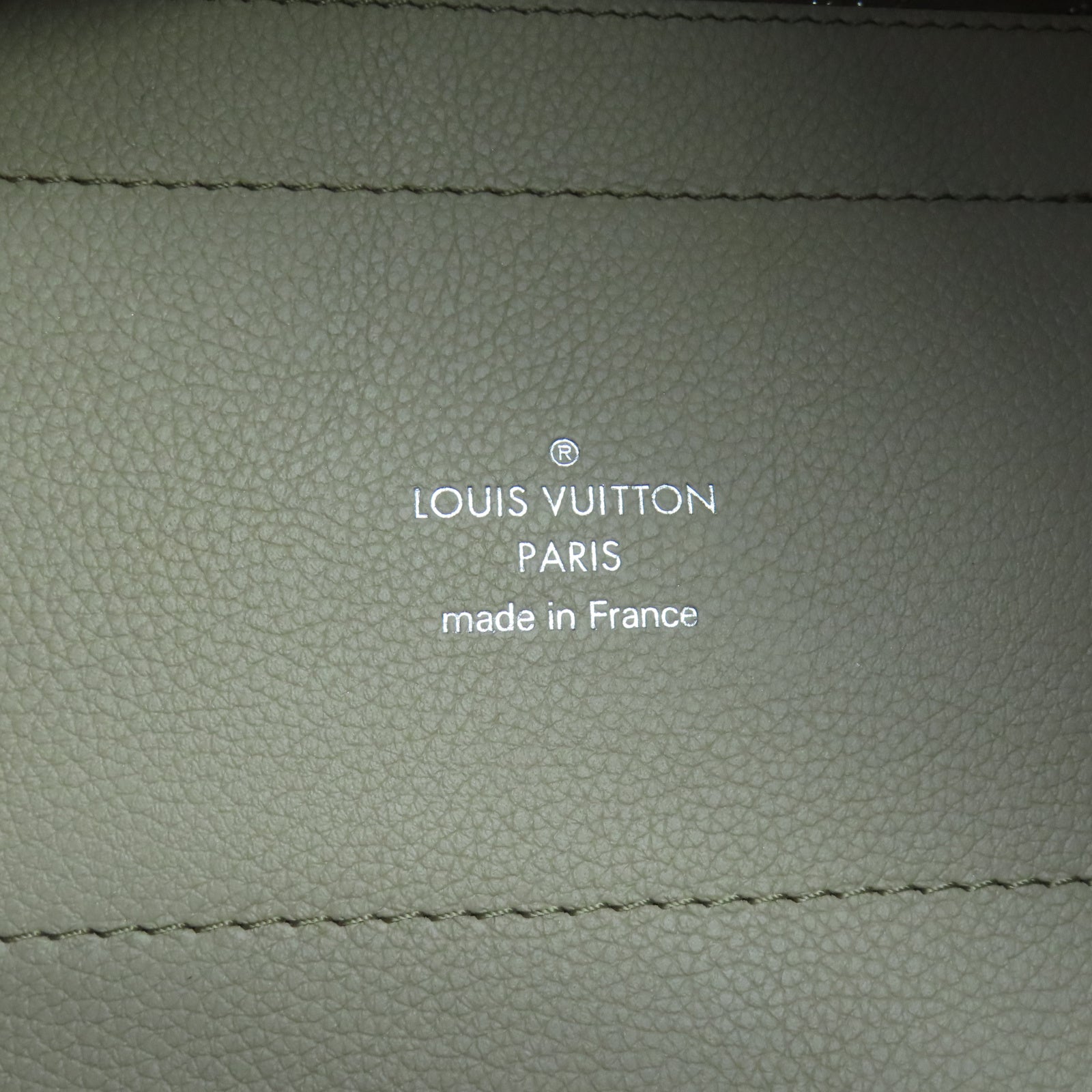 LOUIS VUITTON Monogram Mahina Hina PM銀扣手挽肩背兩用袋白色