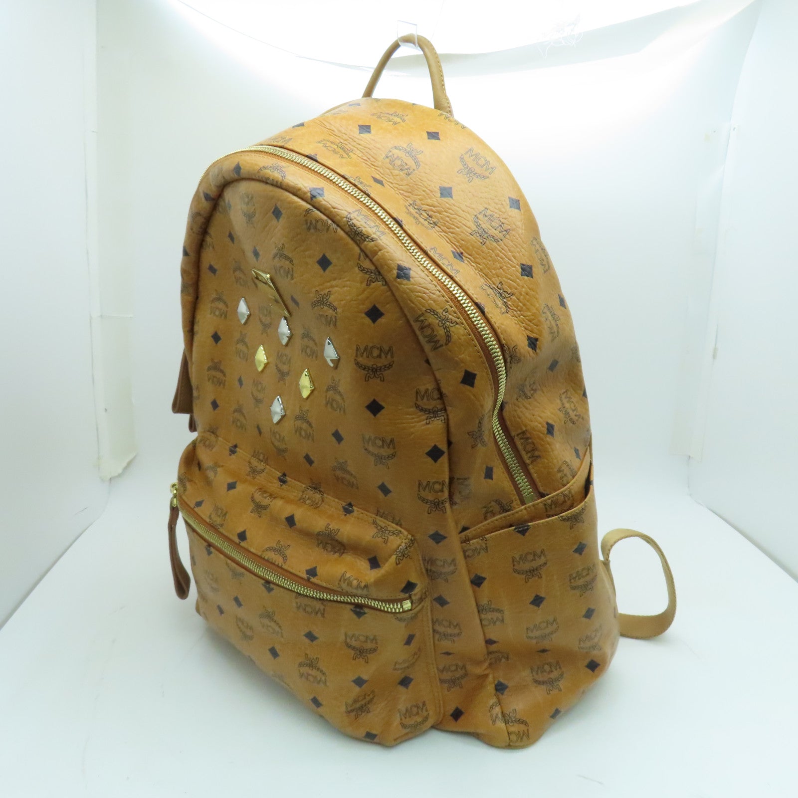 MCM 牛皮皮革Backpack背包金扣啡色