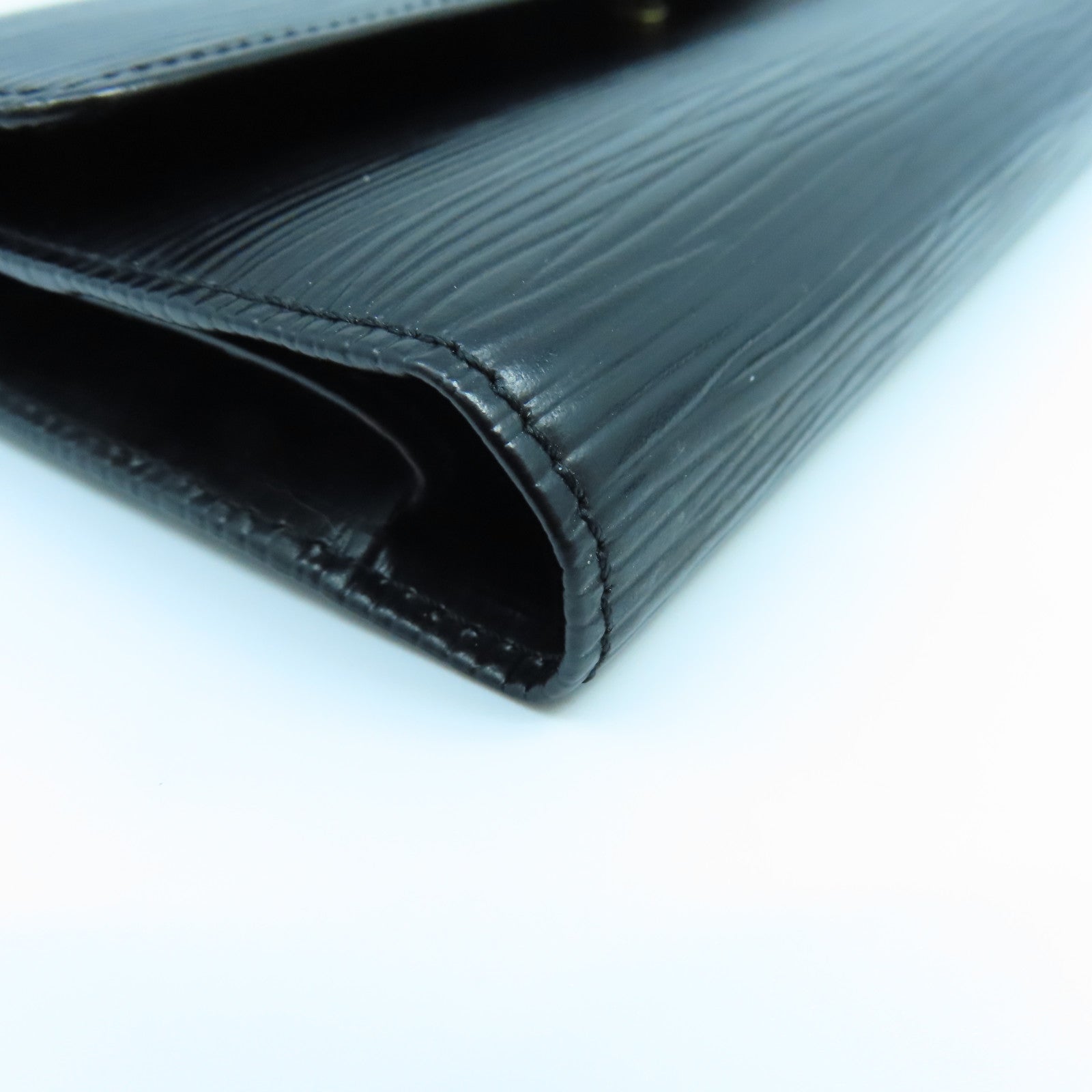 LOUIS VUITTON Epi Trifold Wallet金扣長錢包黑色