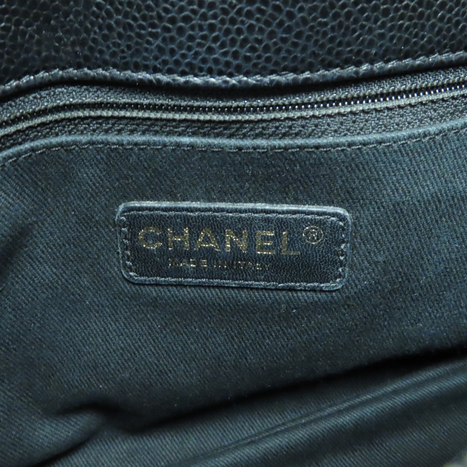 CHANEL 菱格Caviar皮革Tote Bag金扣鏈帶肩背袋黑色