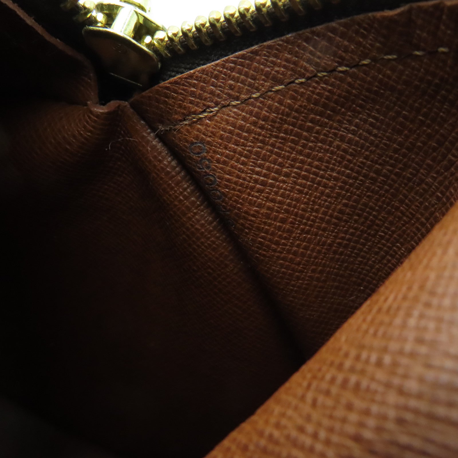 LOUIS VUITTON Monogram Papillon MM肩背袋金扣啡色