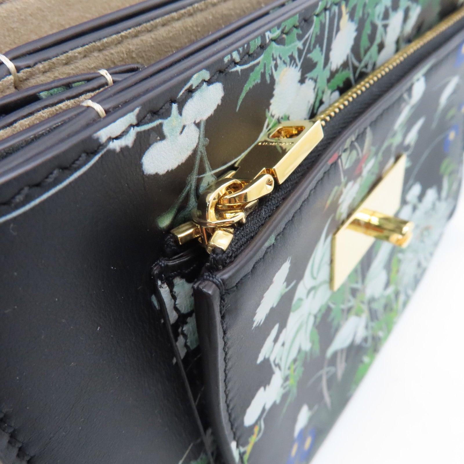 GIVENCHY Sheepskin Leather Shoulder Bag Gold Buckle Handle Shoulder Bag Blue