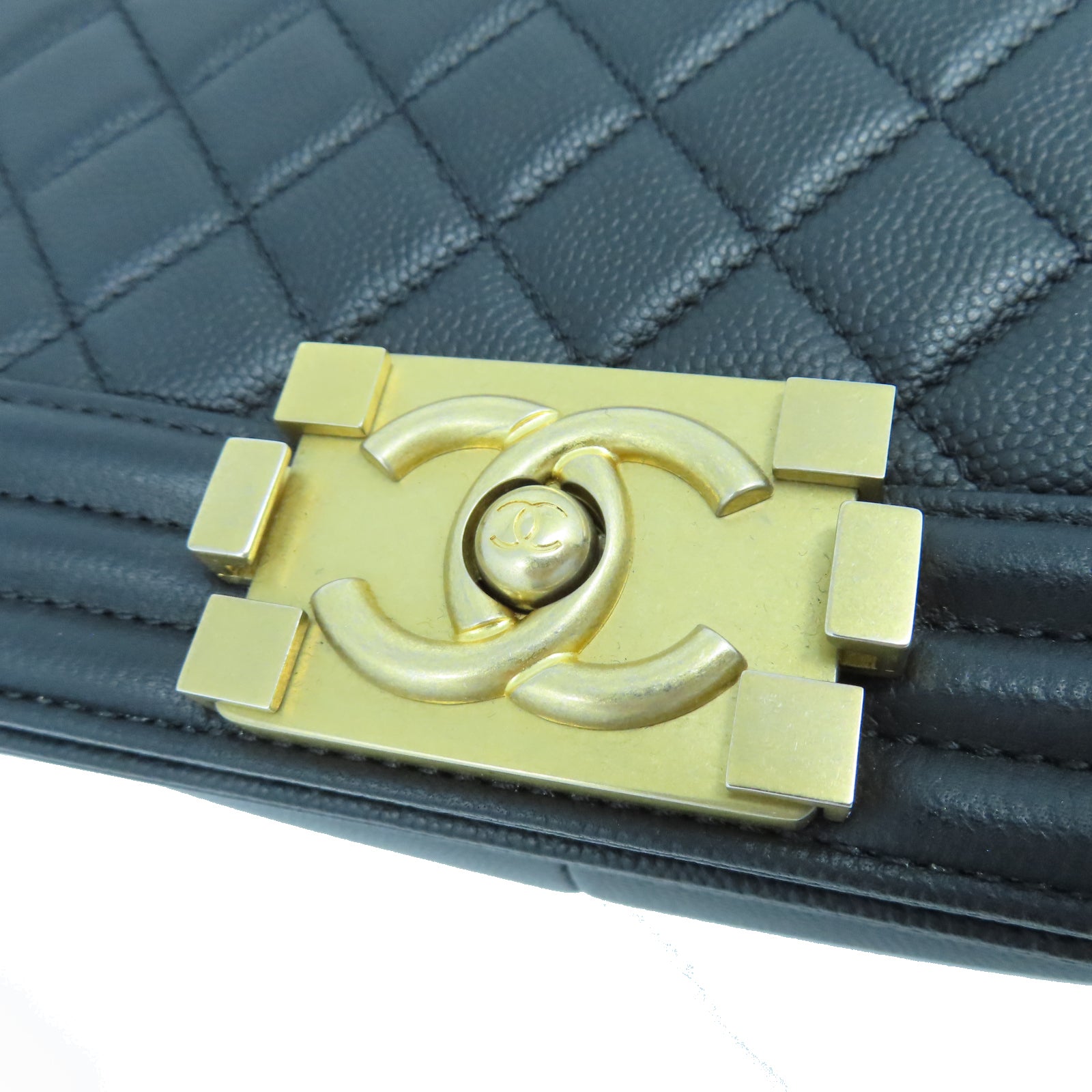 CHANEL 菱格牛皮皮革Boy Chanel金扣鏈帶肩背袋黑色
