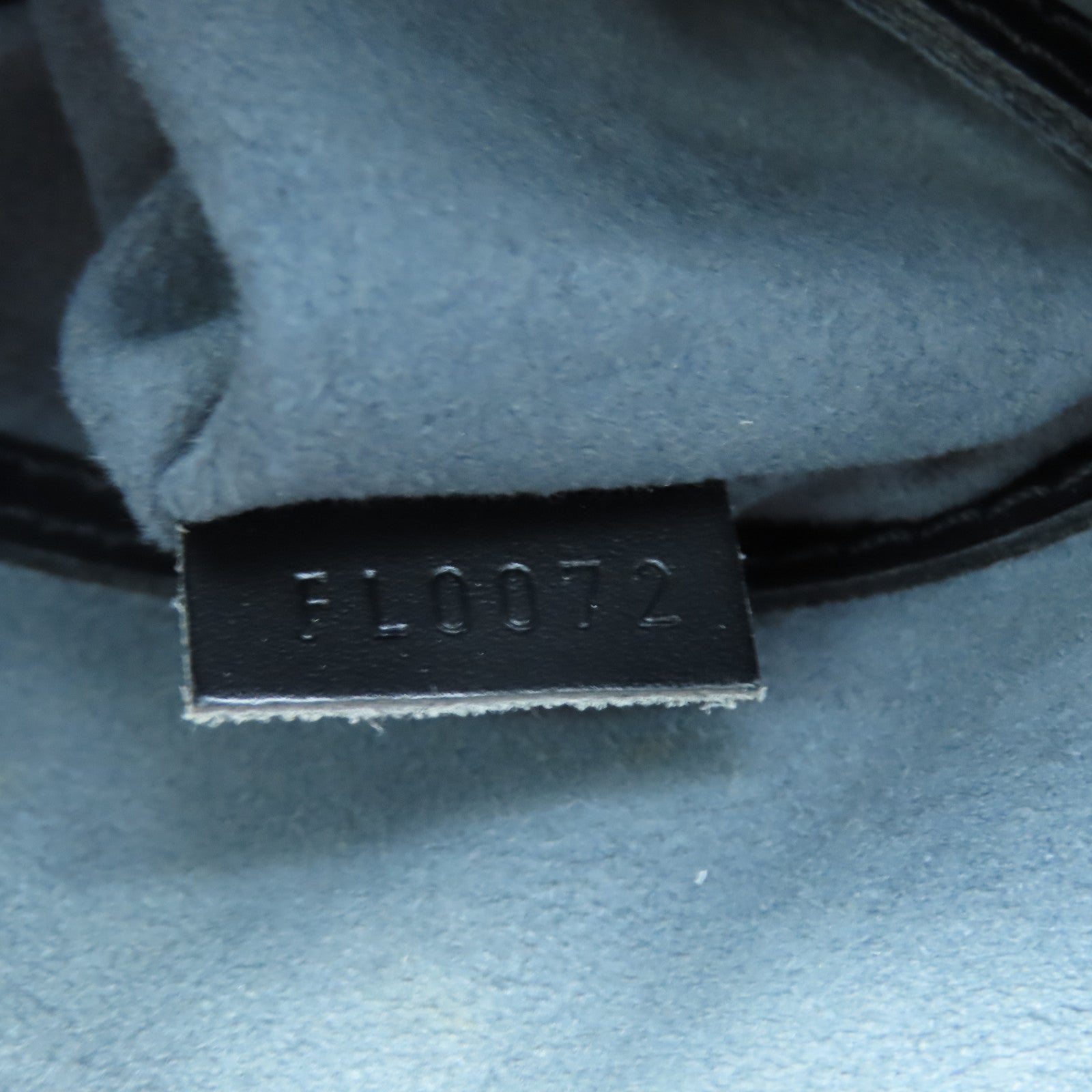 LOUIS VUITTON Epi Alma PM金扣手挽袋黑色