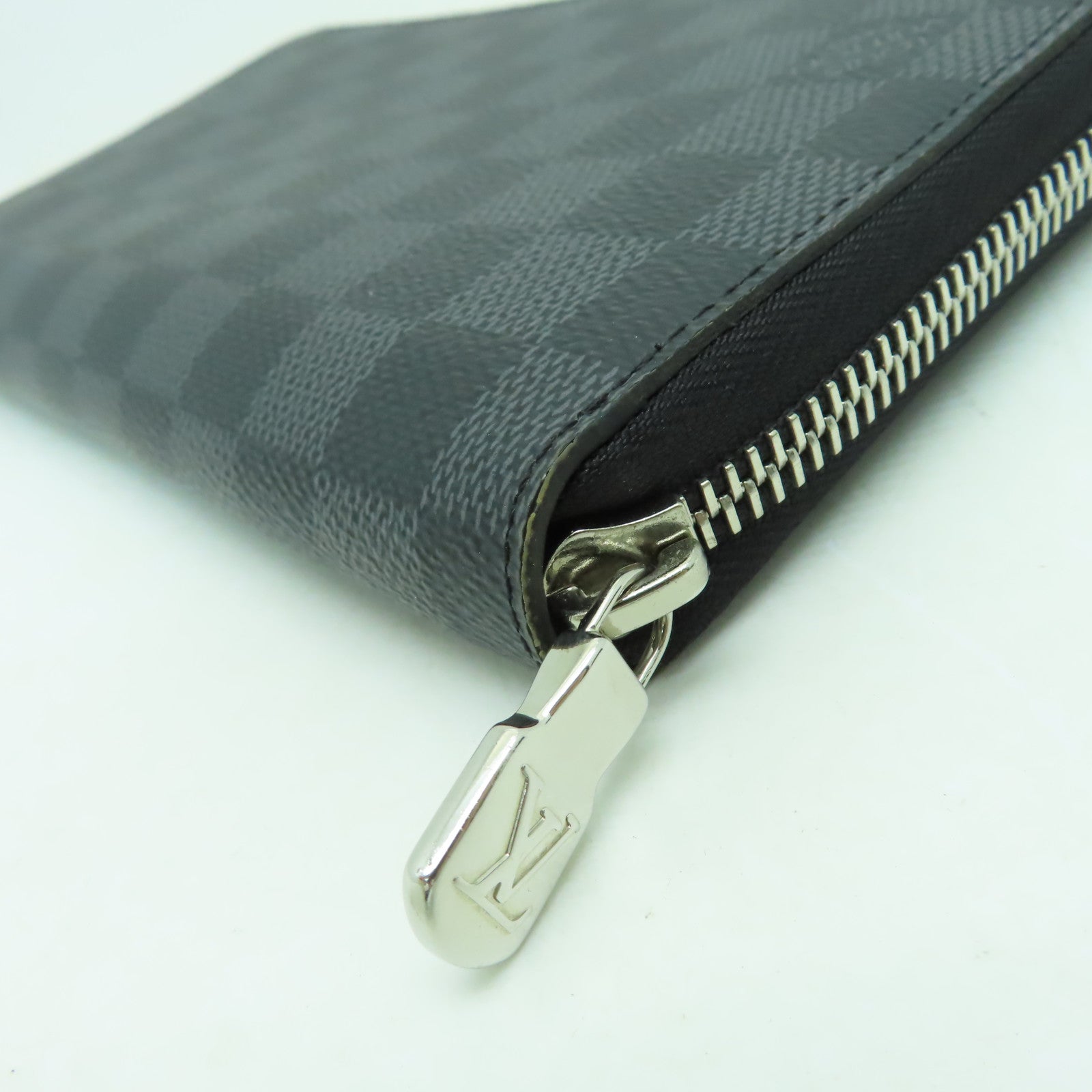 LOUIS VUITTON Damier Zippy Organizer銀扣長錢包黑色
