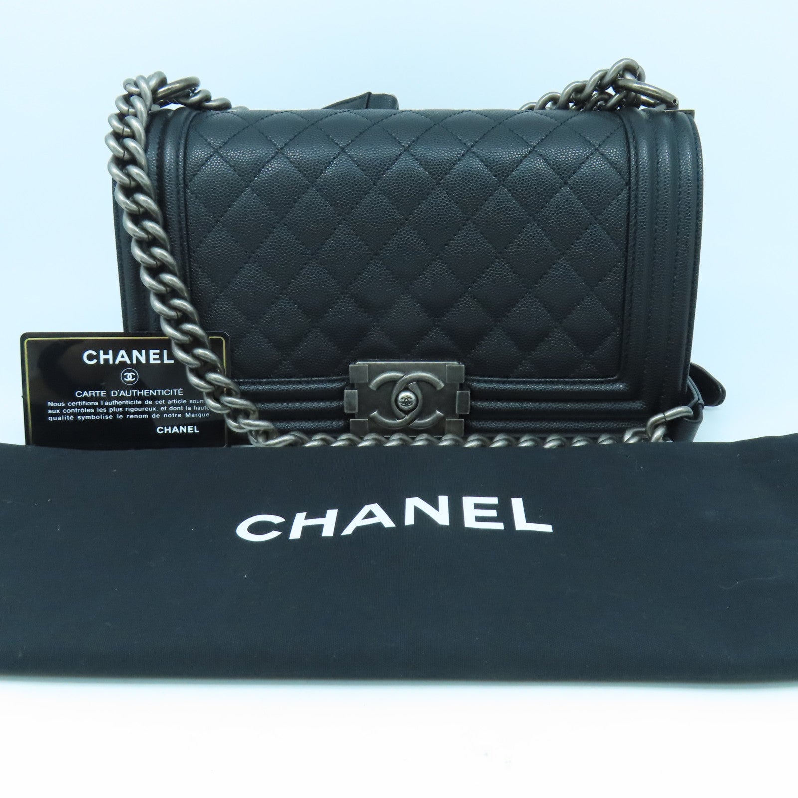 CHANEL 菱格Caviar皮革Boy Chanel 25cm銀扣鏈帶肩背袋黑色