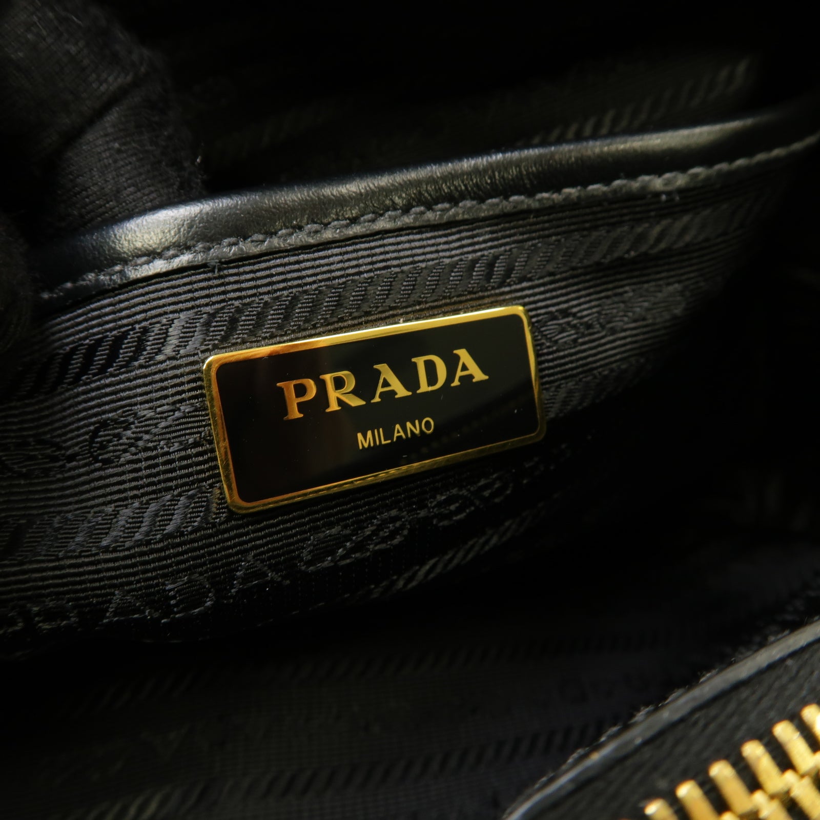 PRADA 尼龍2 Way Shoulder金扣手挽肩背兩用袋黑色