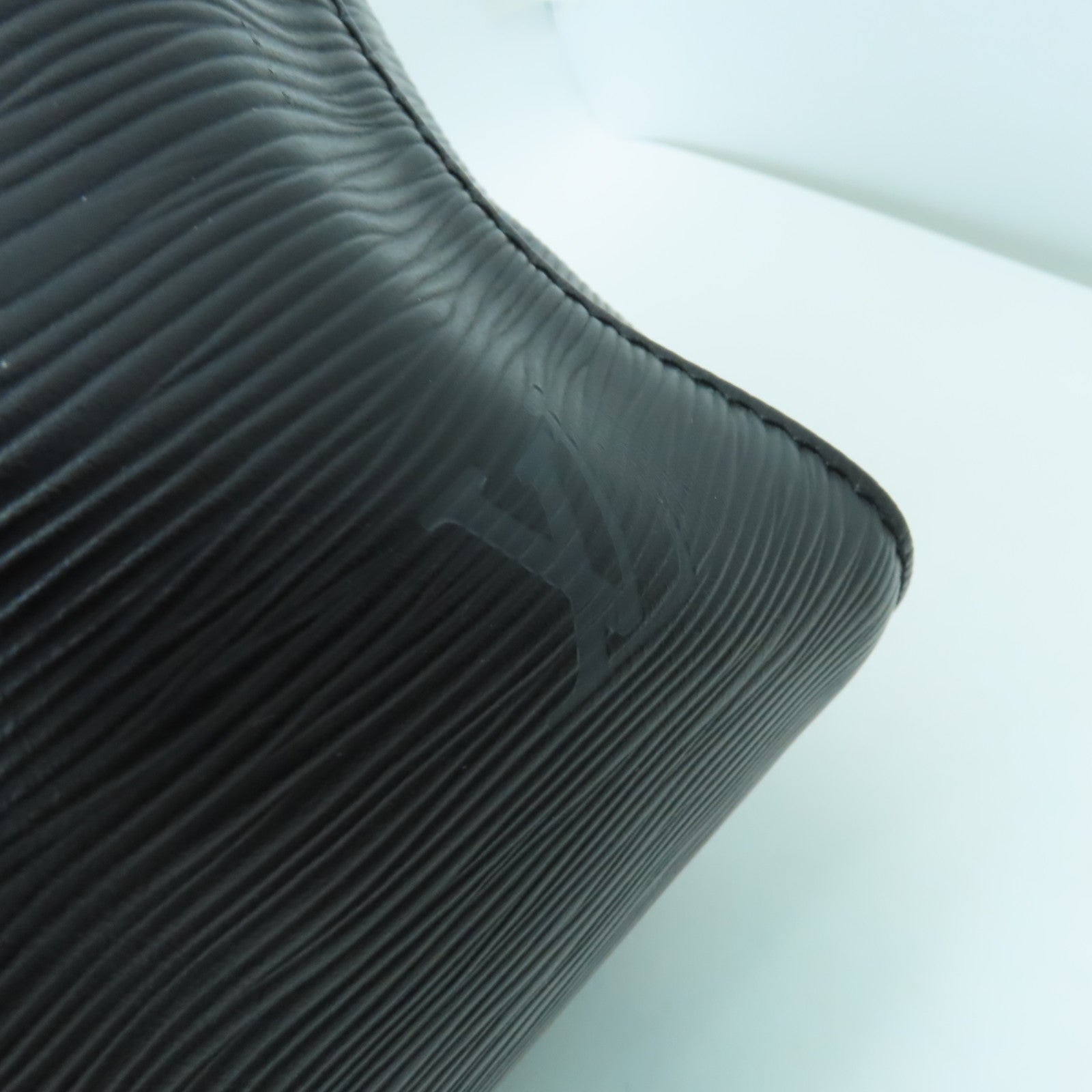 LOUIS VUITTON Epi Keepall 50金扣手挽袋黑色
