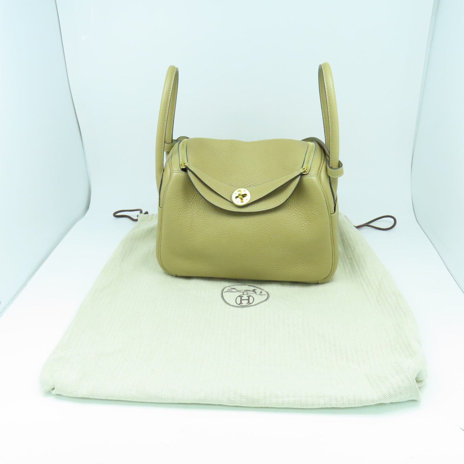 HERMES Taurillon Clemence皮革Lindy 26金扣手挽肩背兩用袋啡色