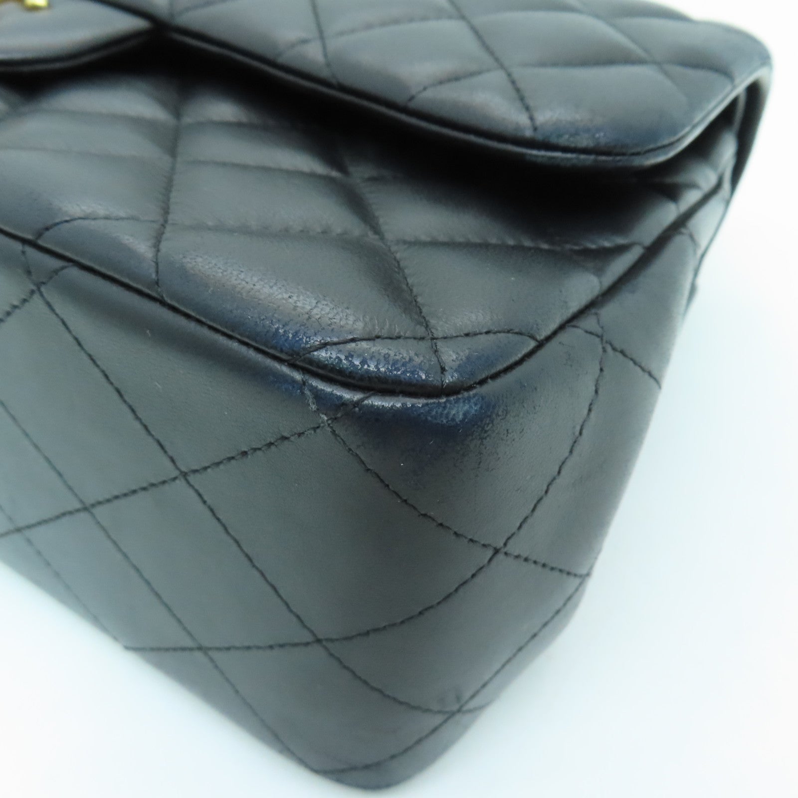 CHANEL 菱格羊皮皮革Classic Chain Shoulder金扣鏈帶肩背袋黑色