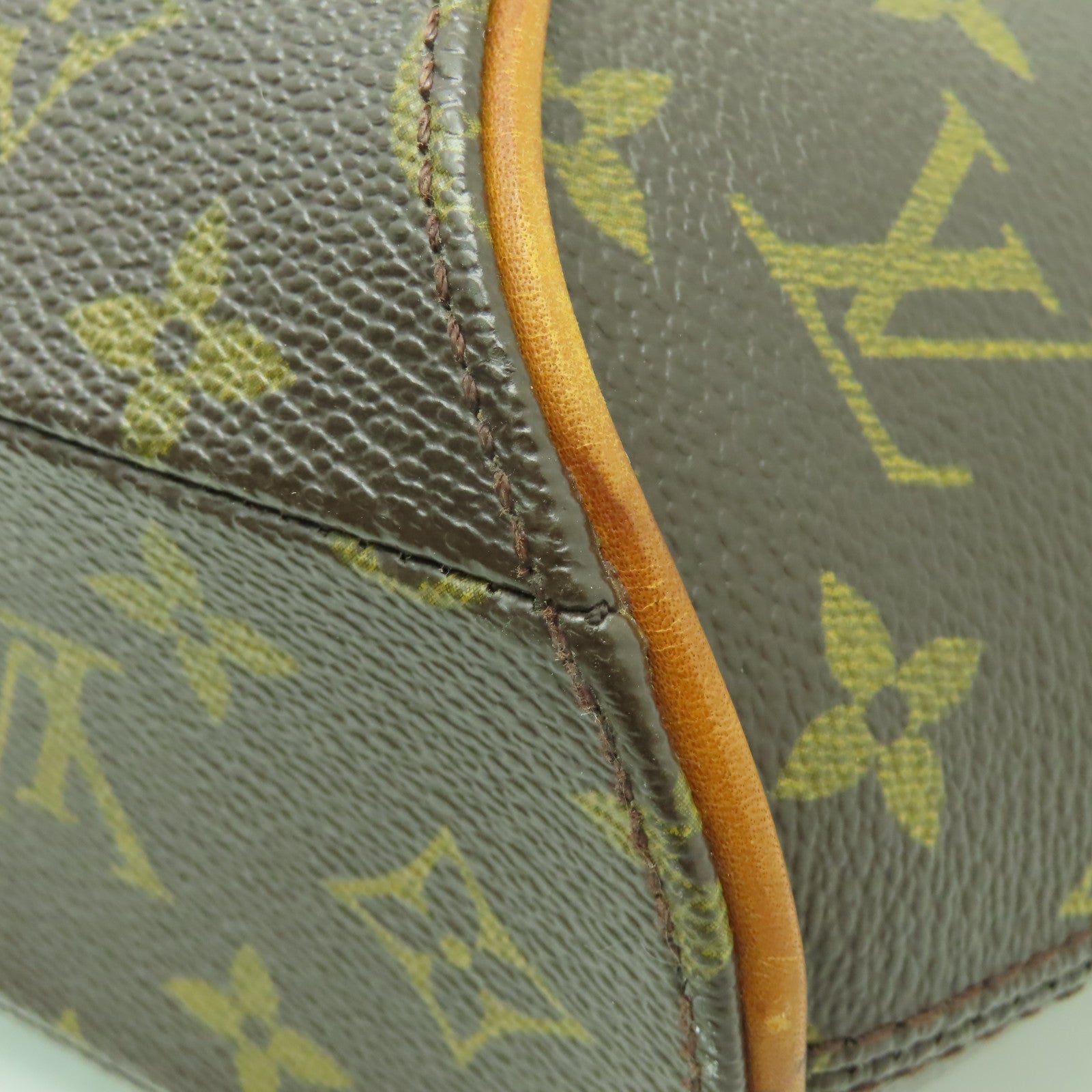 LOUIS VUITTON Monogram Elipse PM金扣手挽袋啡色