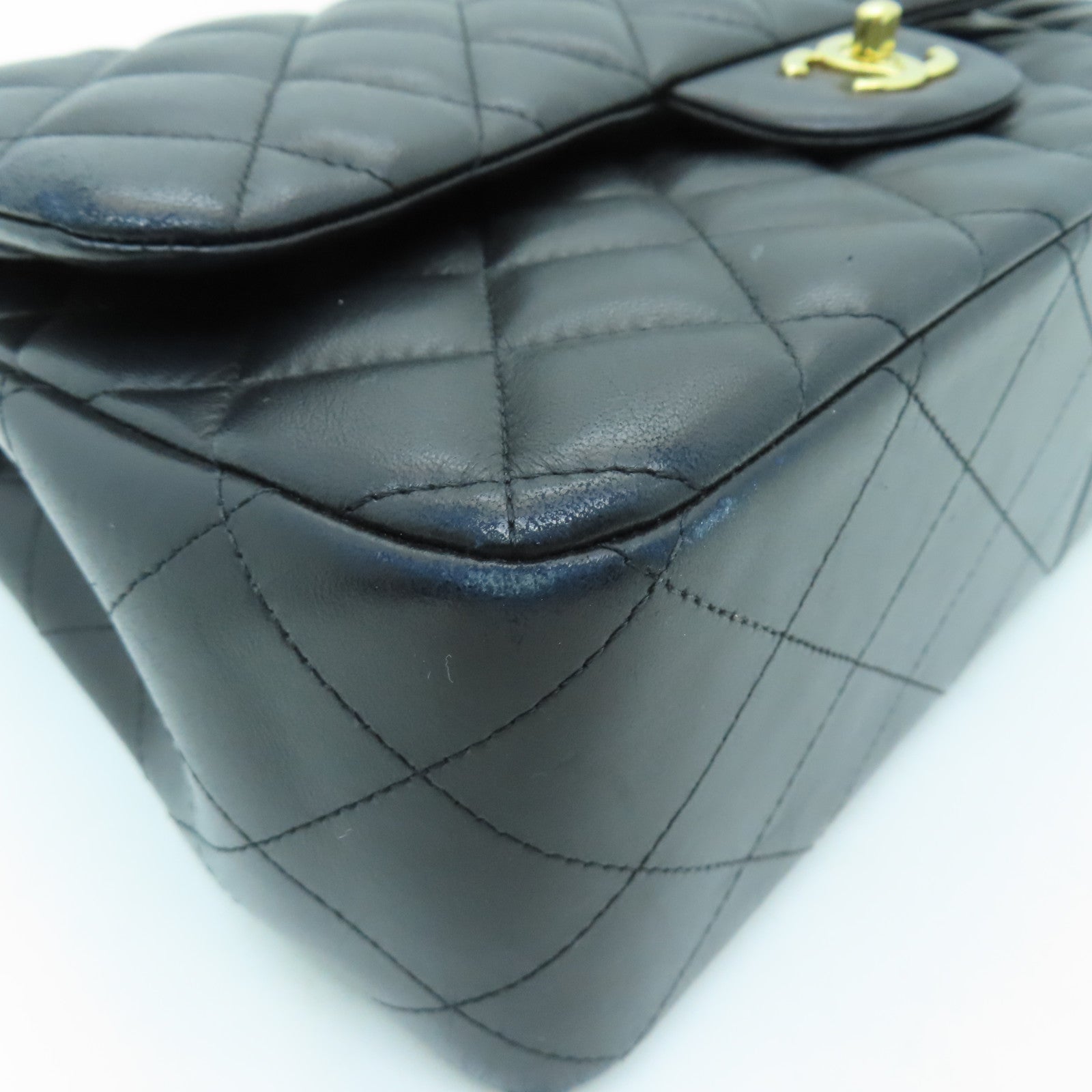 CHANEL 菱格羊皮皮革Classic Chain Shoulder金扣鏈帶肩背袋黑色