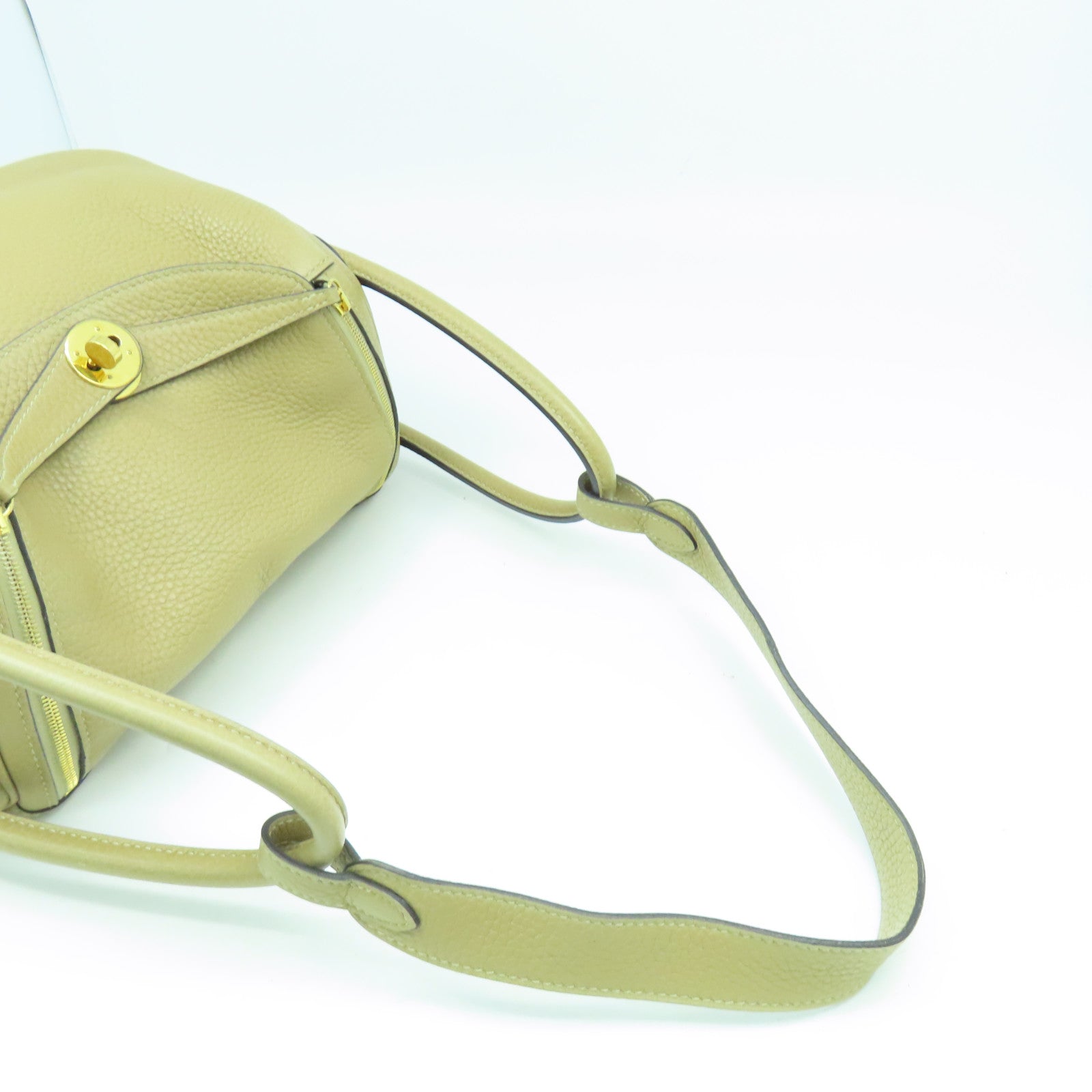 HERMES Taurillon Clemence皮革Lindy 26金扣手挽肩背兩用袋啡色