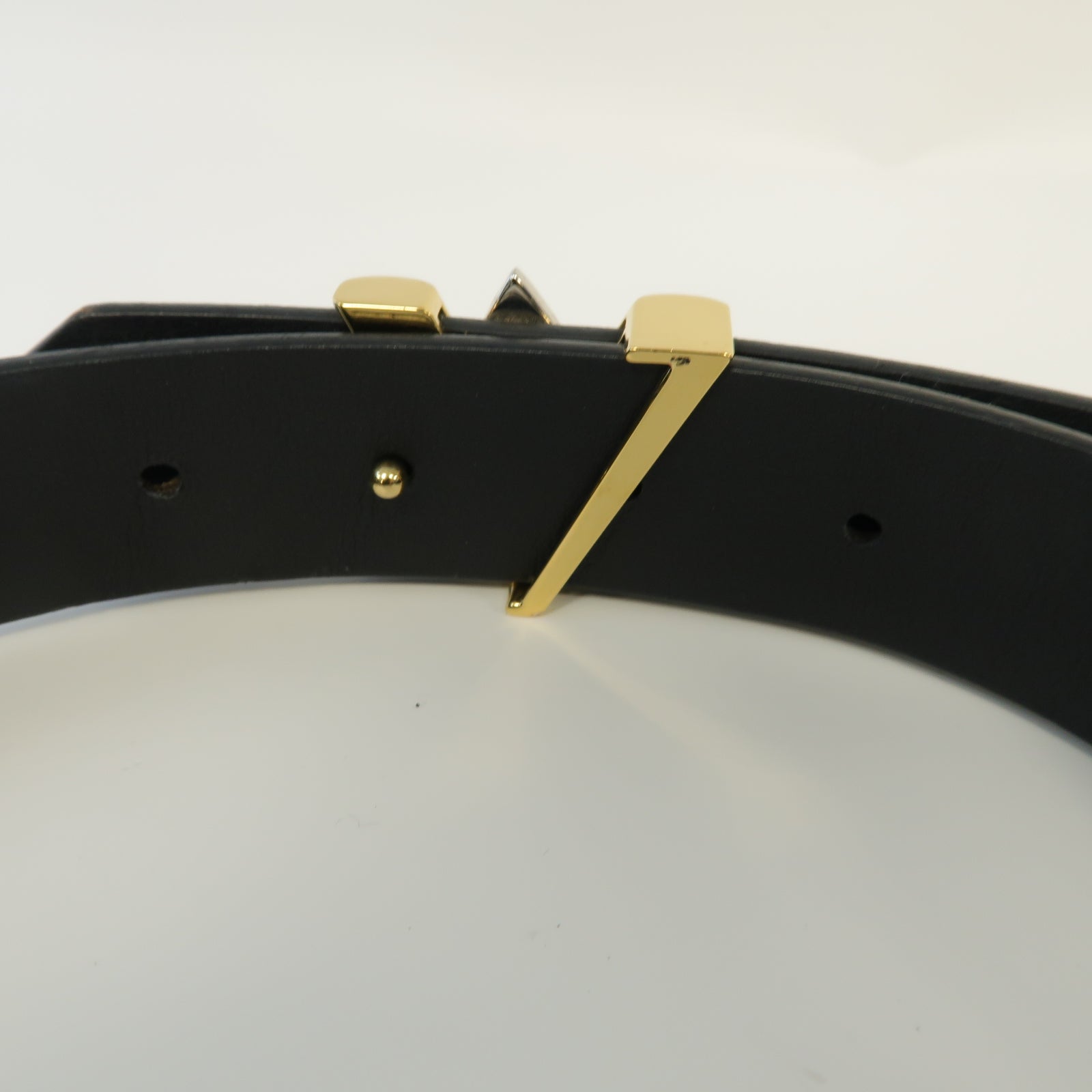 LOUIS VUITTON 牛皮皮革Belt金扣/銀扣皮帶黑色