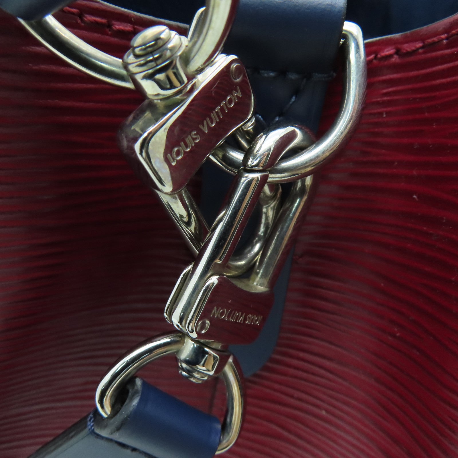 LOUIS VUITTON Epi Neo Noe MM銀扣手挽肩背兩用袋紅色