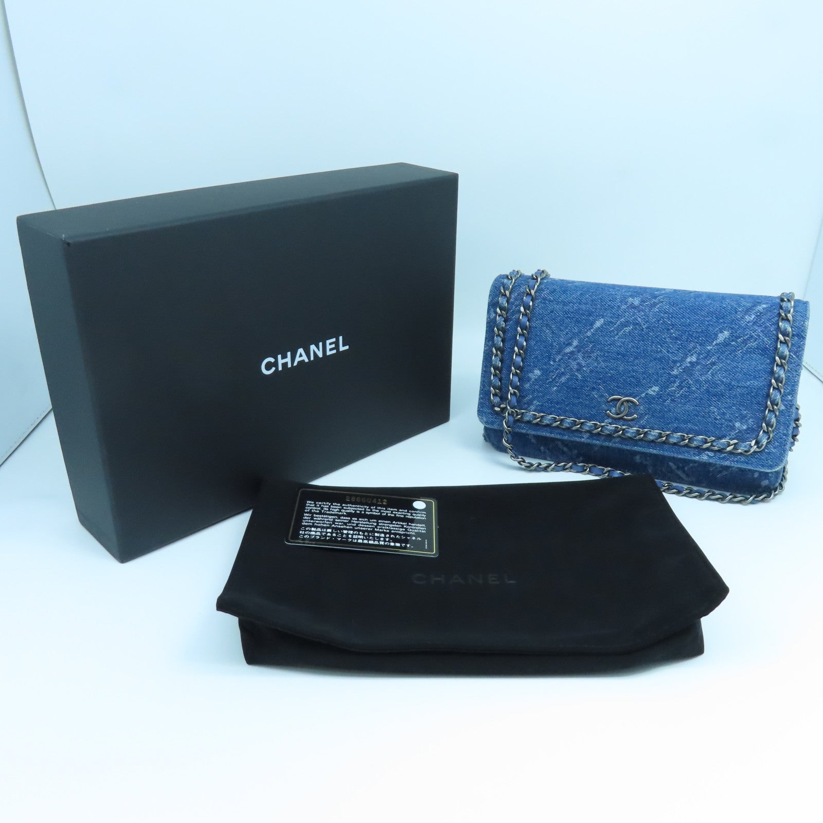 CHANEL 牛仔布Wallet On Chain銀扣鏈帶肩背袋藍色