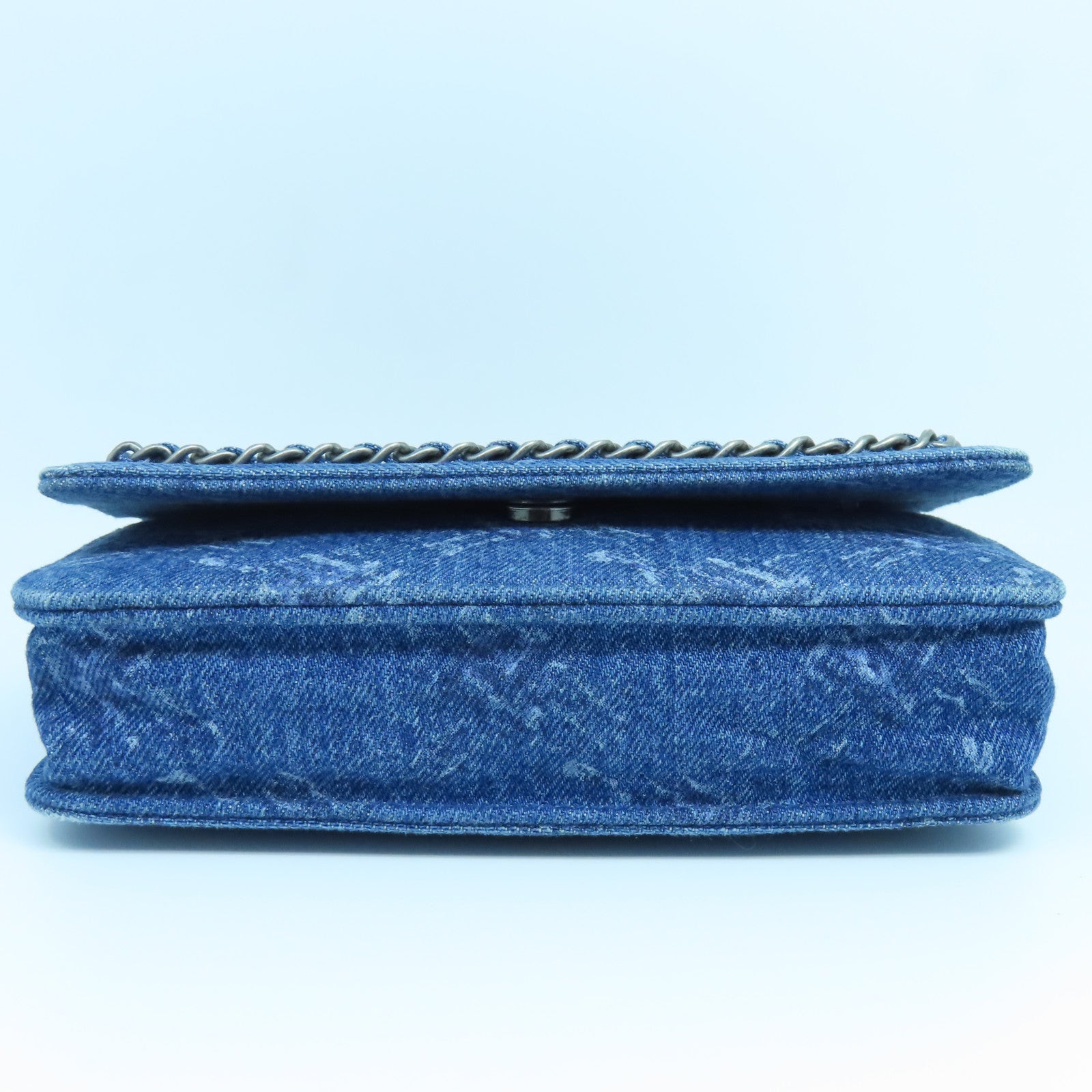 CHANEL 牛仔布Wallet On Chain銀扣鏈帶肩背袋藍色