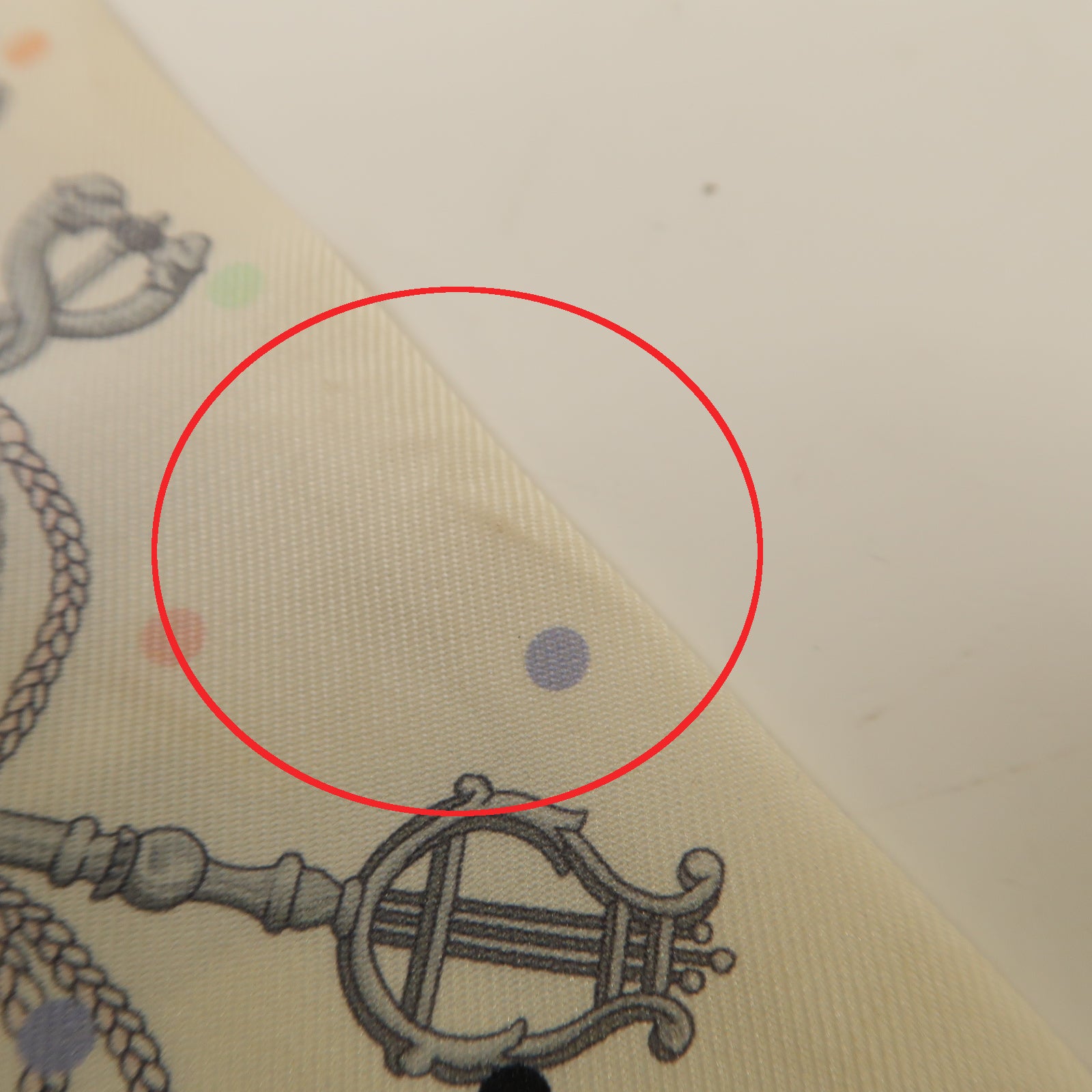 HERMES 絲質Twilly絲巾白色