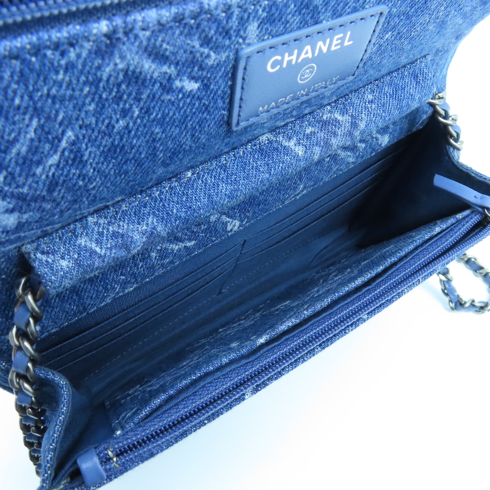 CHANEL 牛仔布Wallet On Chain銀扣鏈帶肩背袋藍色