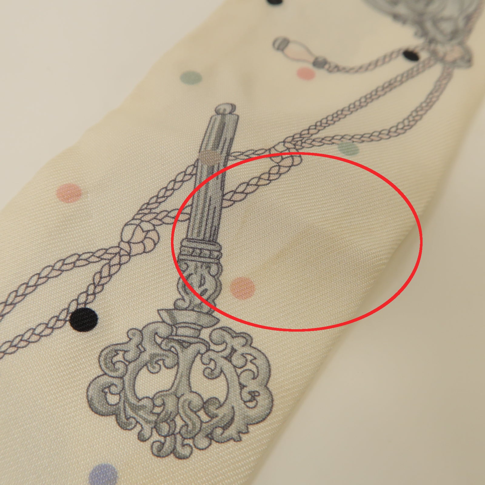HERMES 絲質Twilly絲巾白色