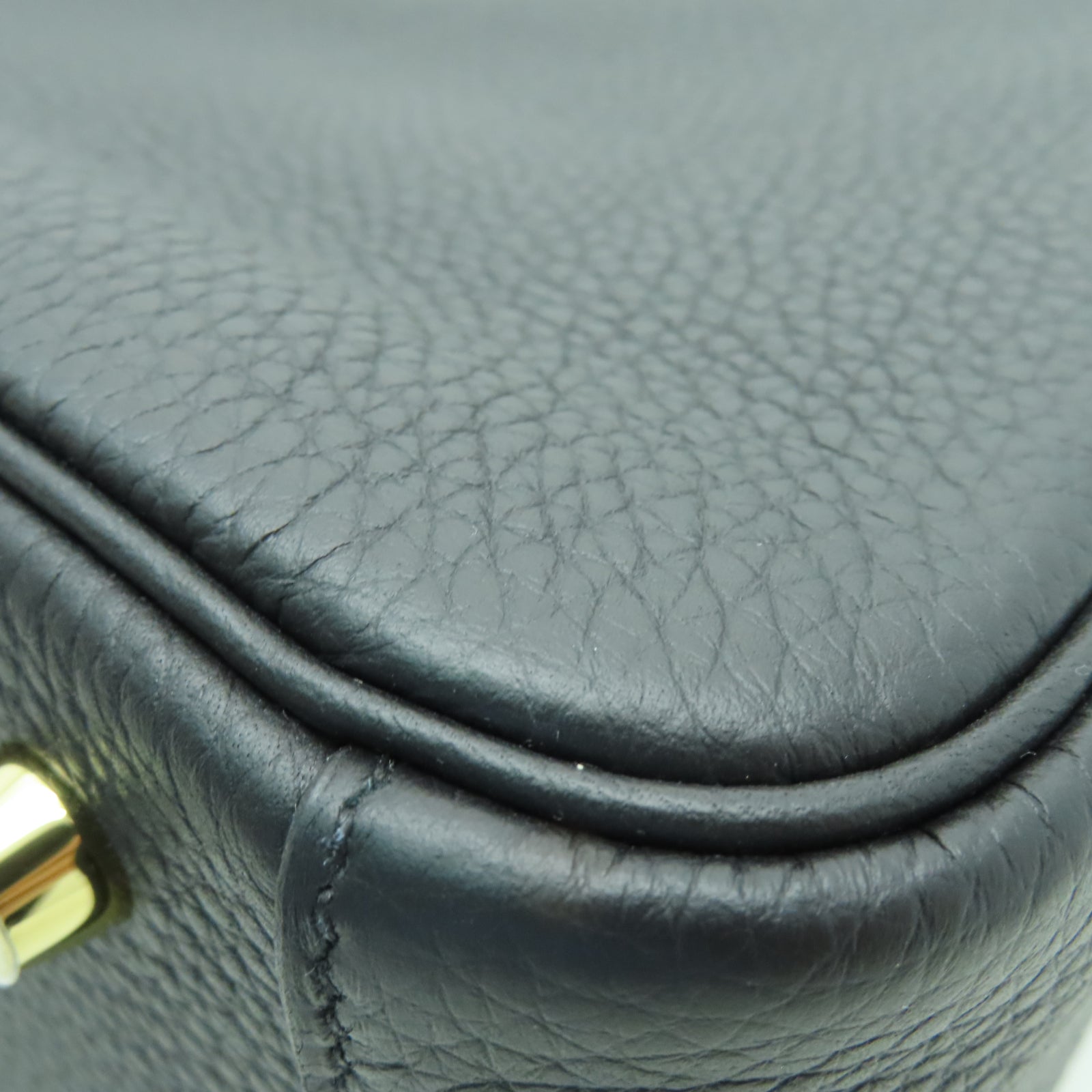 HERMES Taurillon Clemence皮革Lindy 26金扣手挽肩背兩用袋黑色