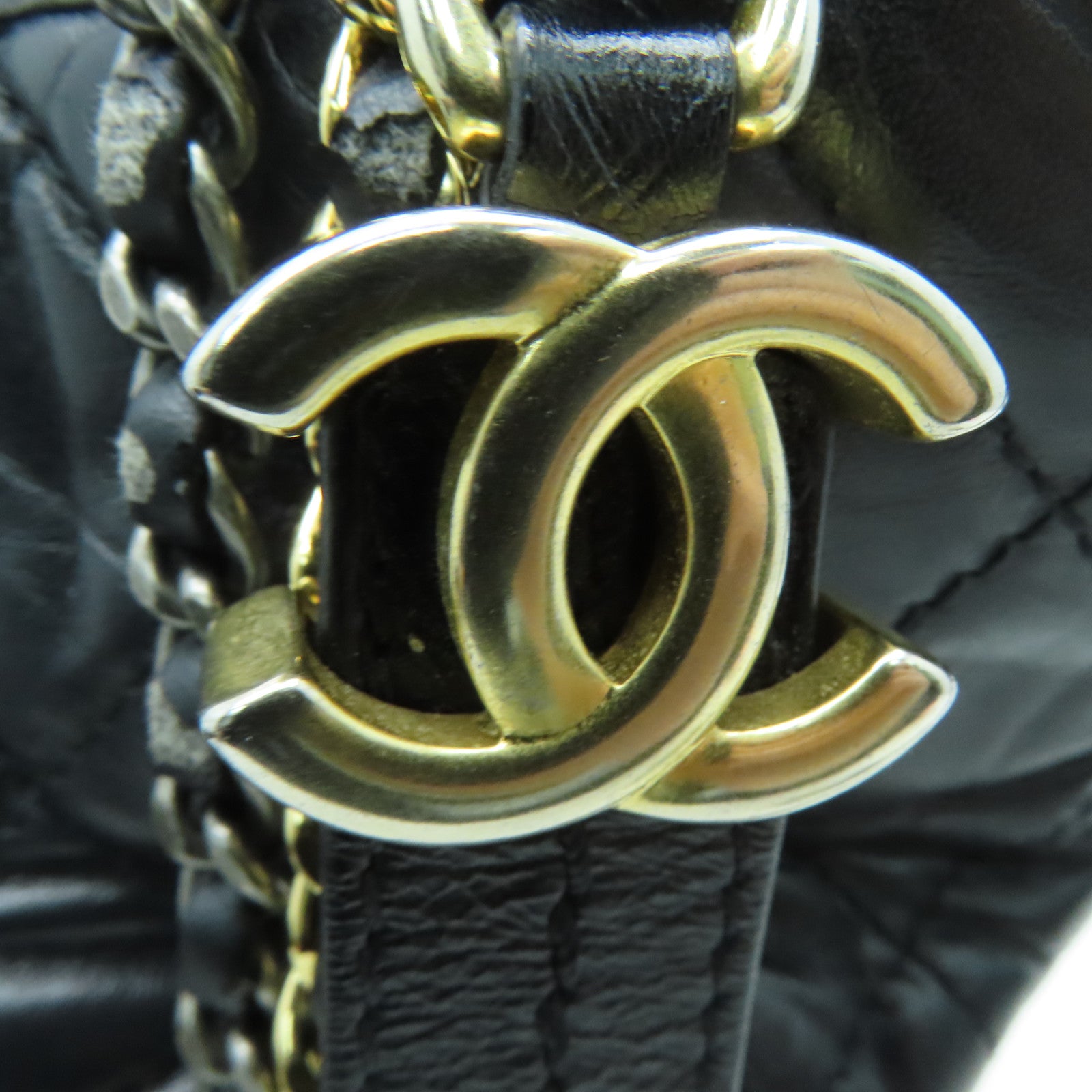 CHANEL 菱格牛皮皮革Gabrielle Medium Shoulder Bag銀扣鏈帶肩背袋黑色