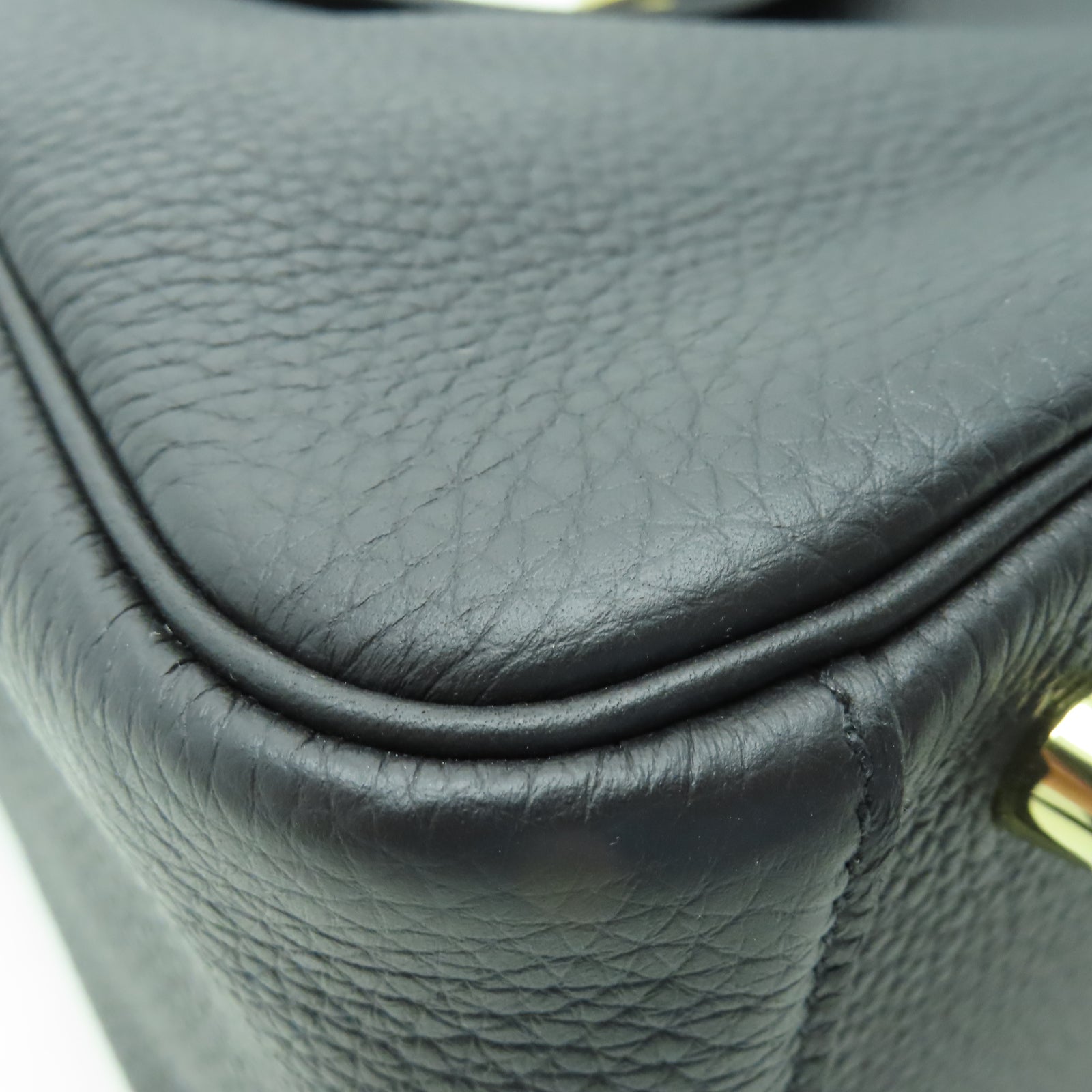 HERMES Taurillon Clemence皮革Lindy 26金扣手挽肩背兩用袋黑色