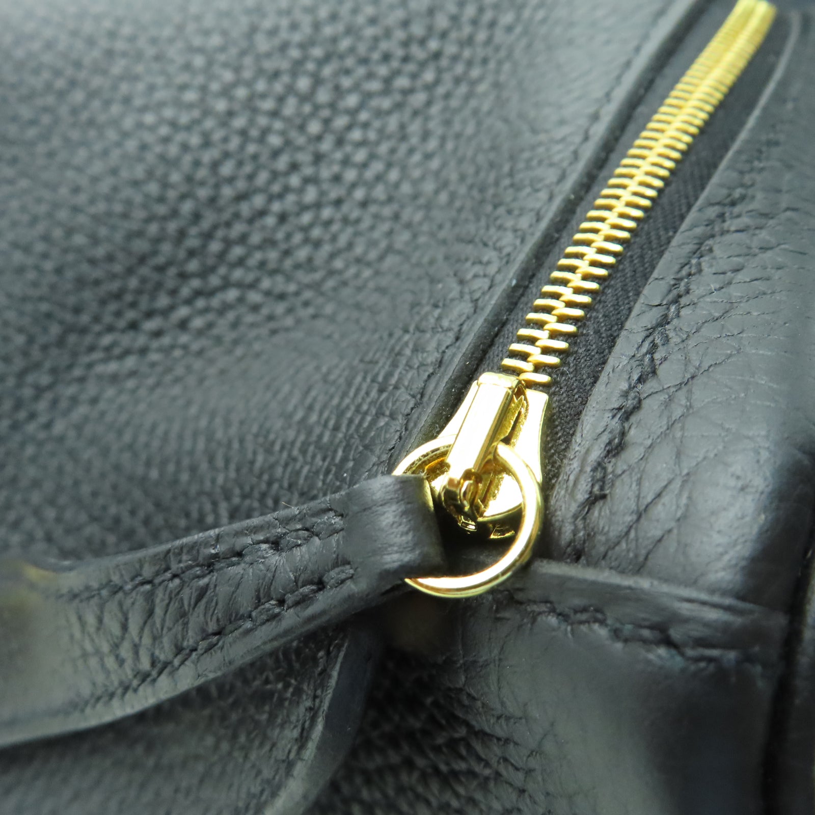 HERMES Taurillon Clemence皮革Lindy 26金扣手挽肩背兩用袋黑色