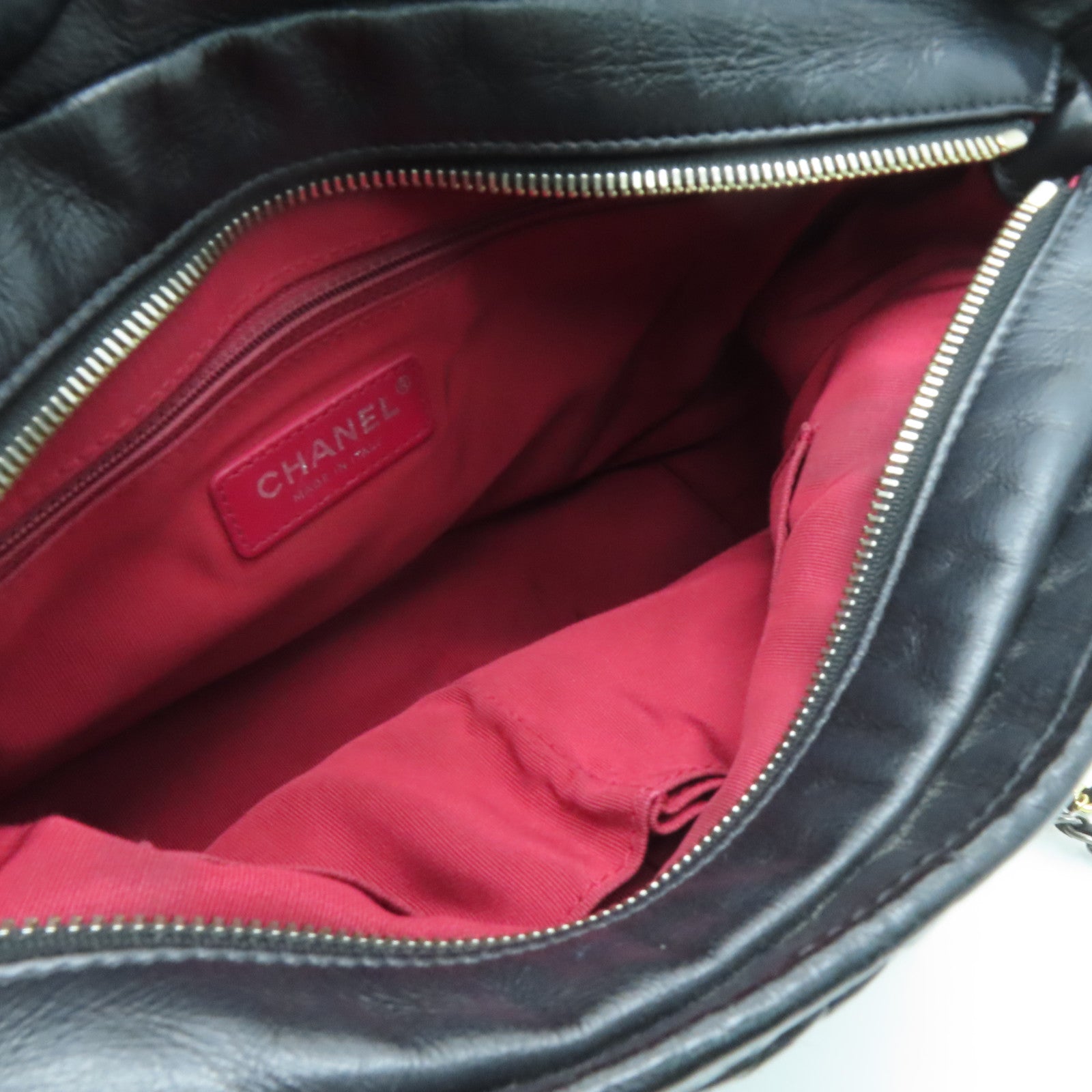 CHANEL 菱格牛皮皮革Gabrielle Medium Shoulder Bag銀扣鏈帶肩背袋黑色