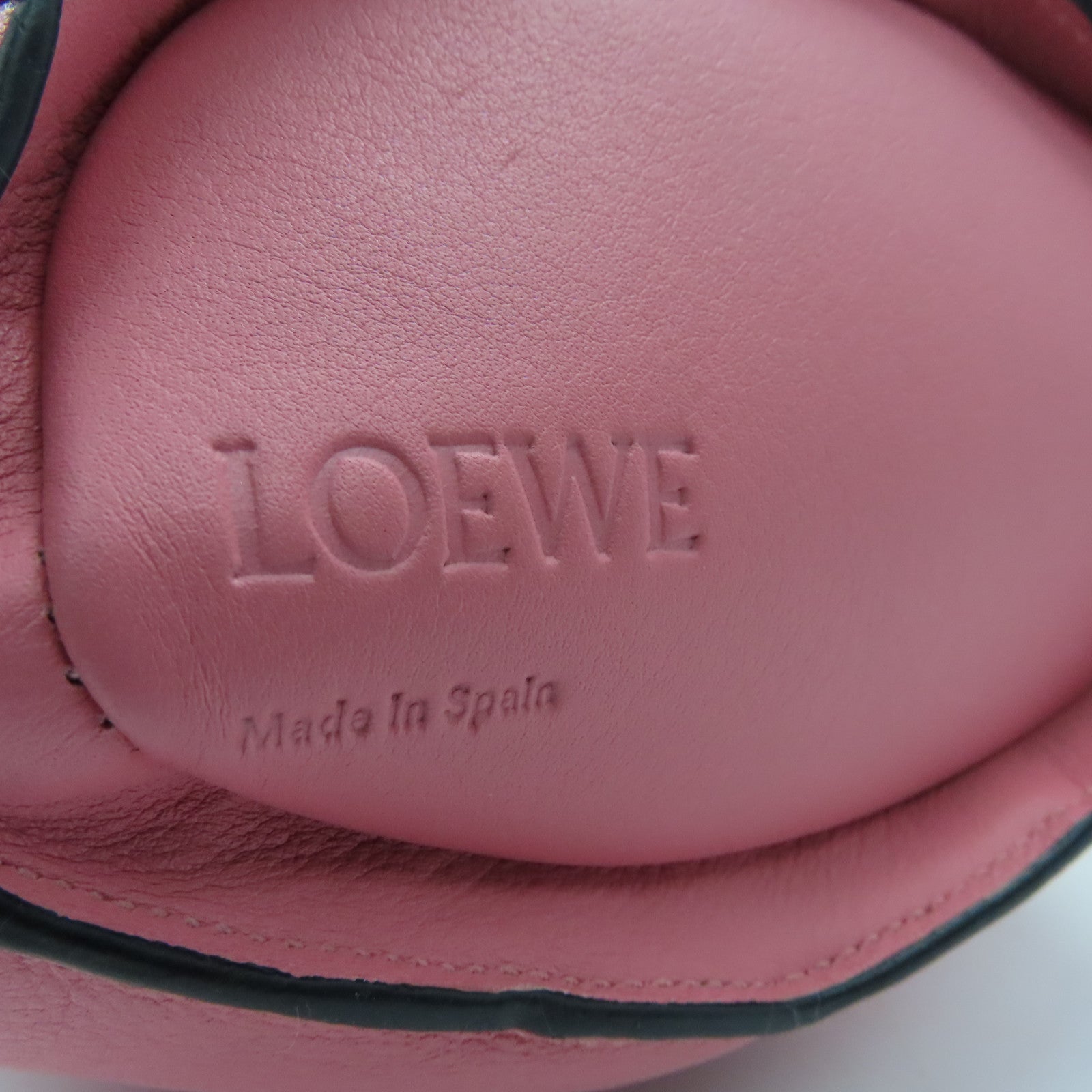 LOEWE 牛皮皮革Mini Elephant銀扣肩背袋粉紅色