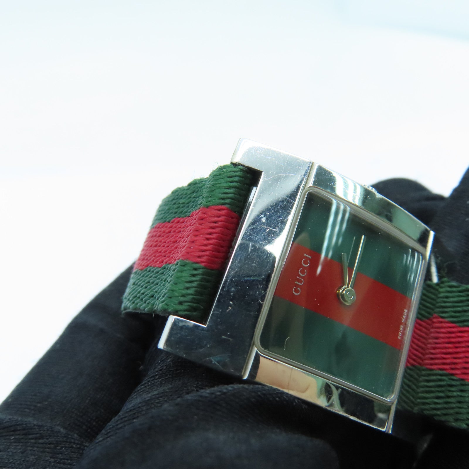 GUCCI Gucci不锈钢手表石英机芯绿色/红色