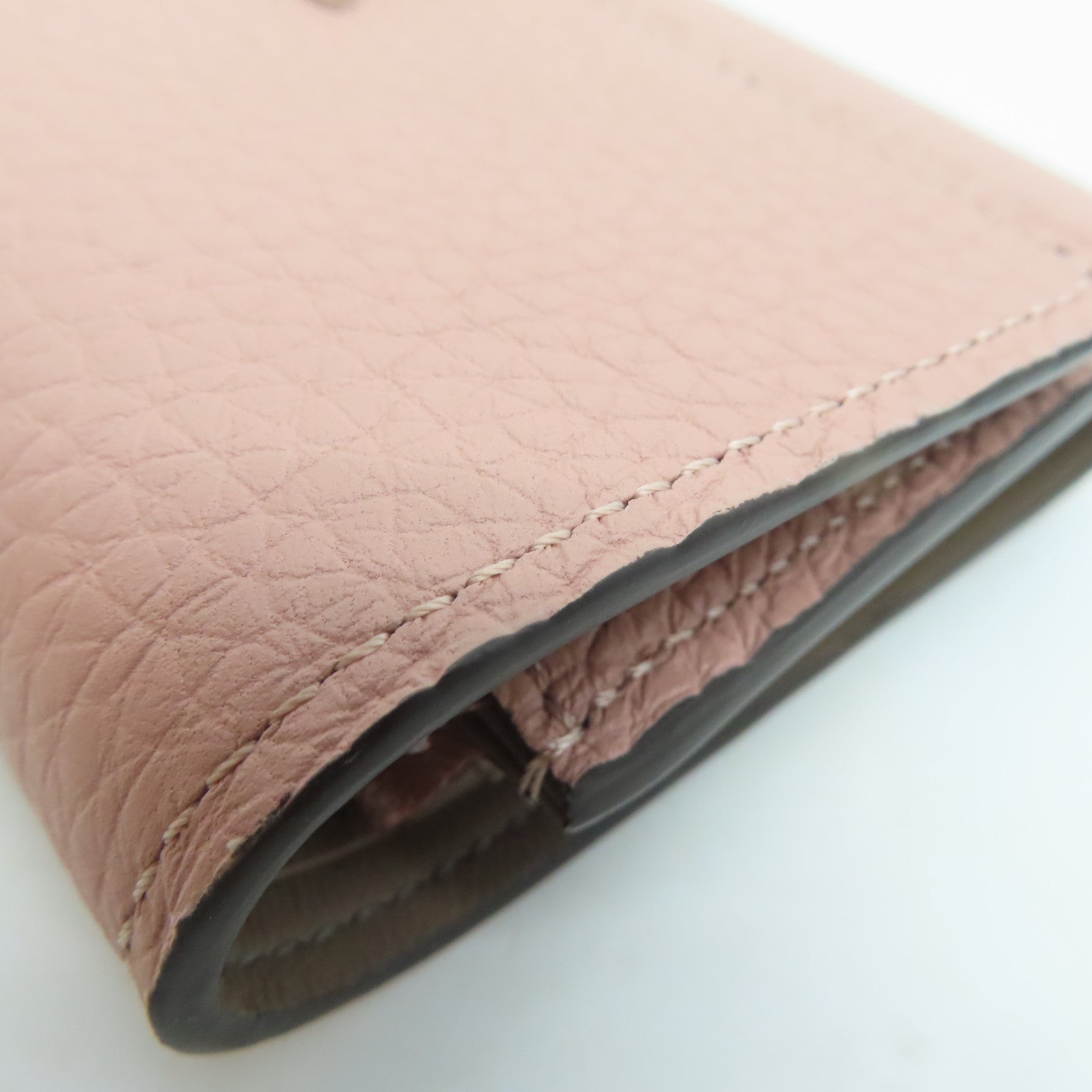 LOUIS VUITTON 【激減優惠】Taurillon皮革Capucines Compact Wallet錢包粉紅色/Magnolia