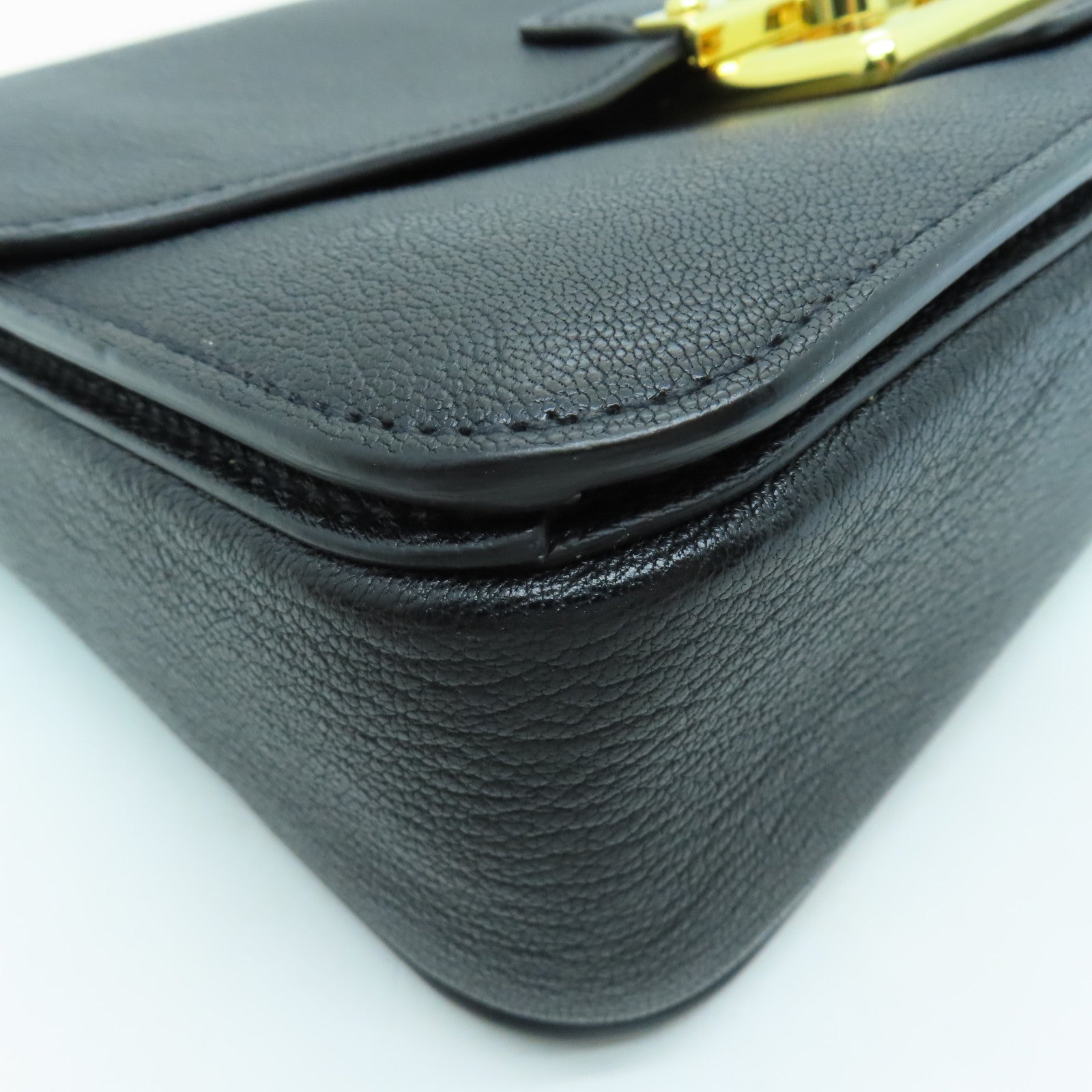 Miu Miu 牛皮皮革2 Way Bag金扣手挽肩背兩用袋黑色