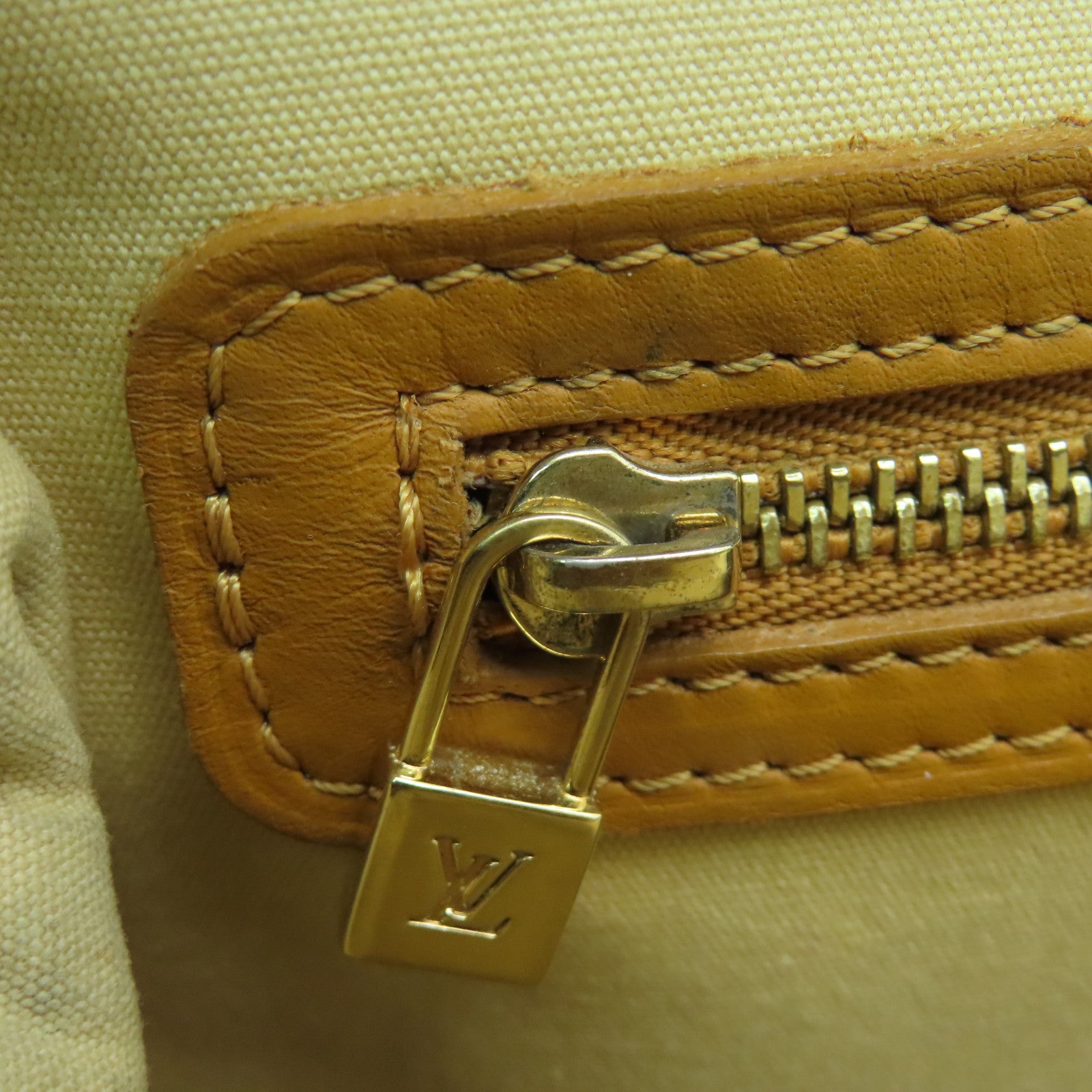 LOUIS VUITTON Monogram Mini Josephine PM金扣手挽袋米色