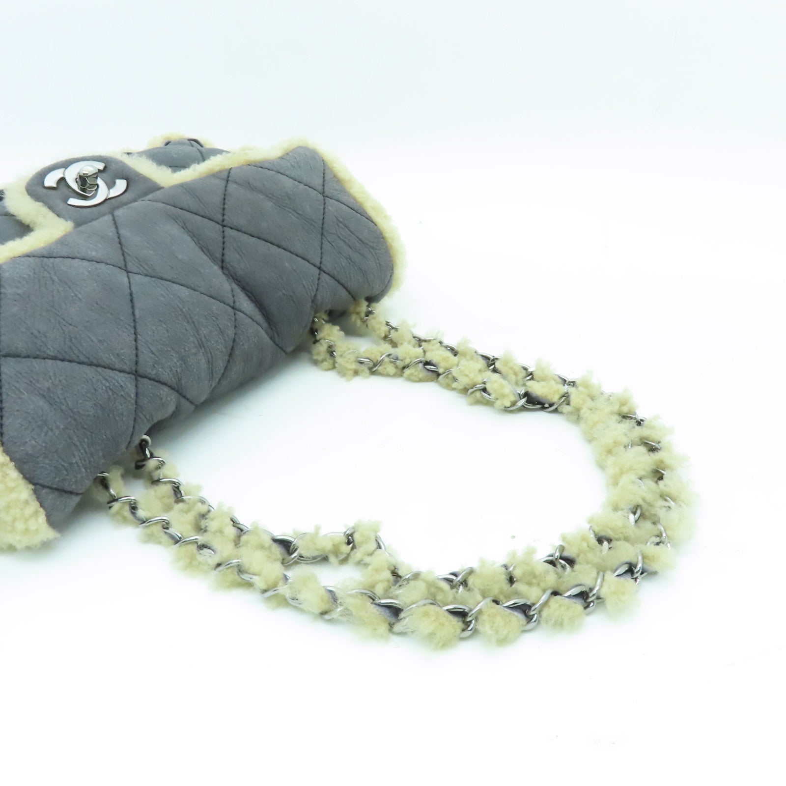 CHANEL 菱格羊毛Chain Shoulder銀扣肩背袋灰色