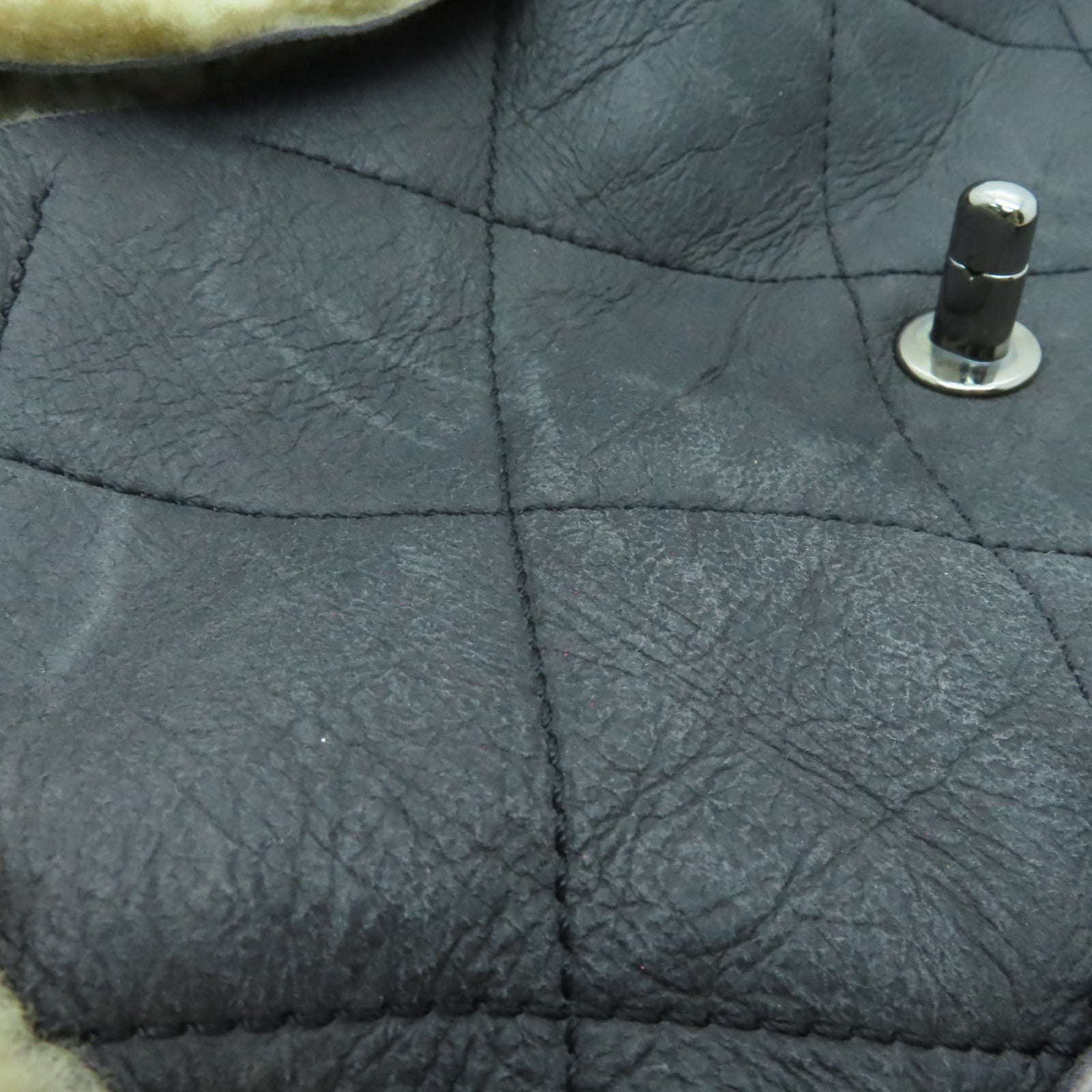 CHANEL 菱格羊毛Chain Shoulder銀扣肩背袋灰色