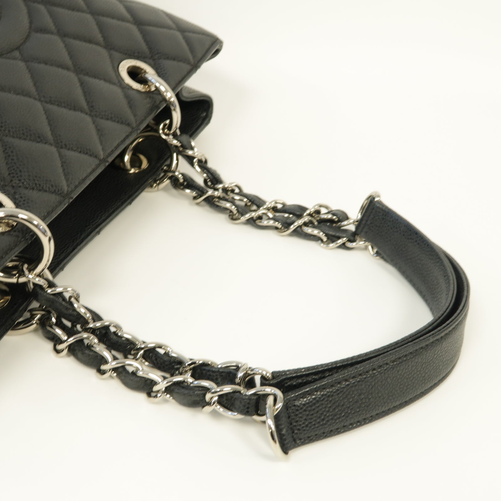CHANEL 菱格Caviar皮革GST銀扣手挽袋黑色