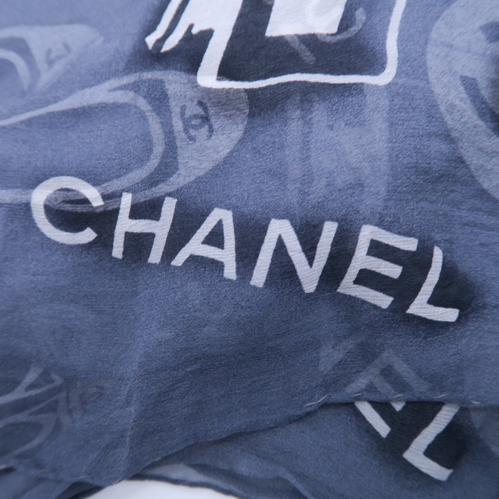 CHANEL 絲質Scarf絲巾灰色
