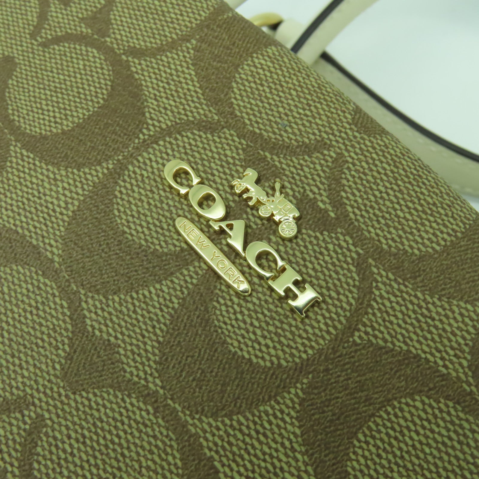COACH 塗層帆布2 Way Shoulder Bag金扣手挽肩背兩用袋白色/棕色