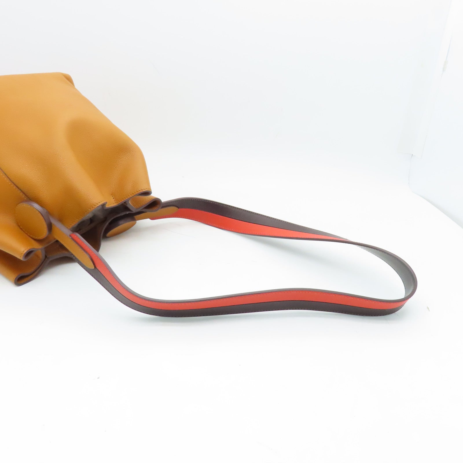 HERMES Evercolor Leather Licol 17 Shoulder Bag Gold/Brown
